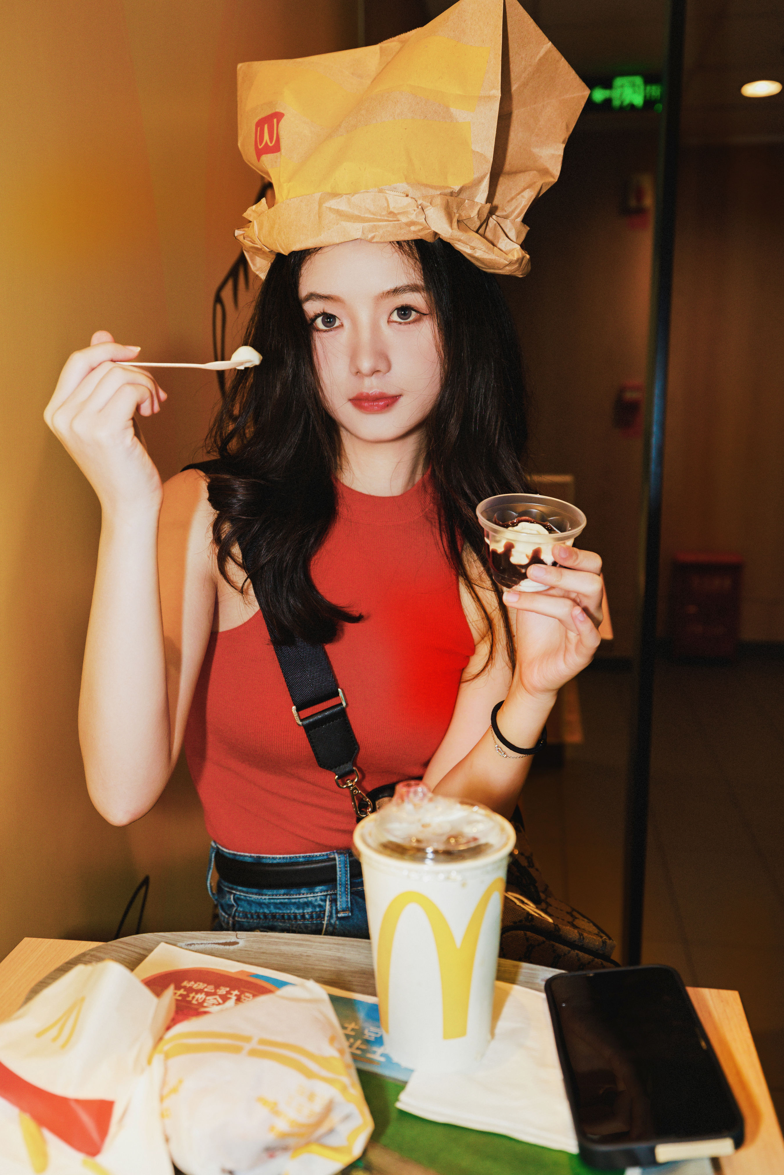 武庚_不搭小妖《麦当辣妹》美图作品图片1