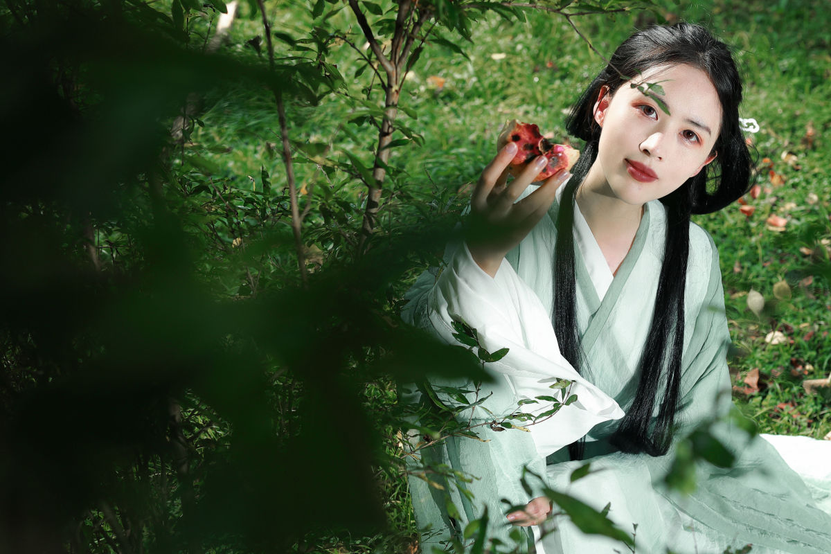 本宽_小鱼干《山野间》美图作品图片2