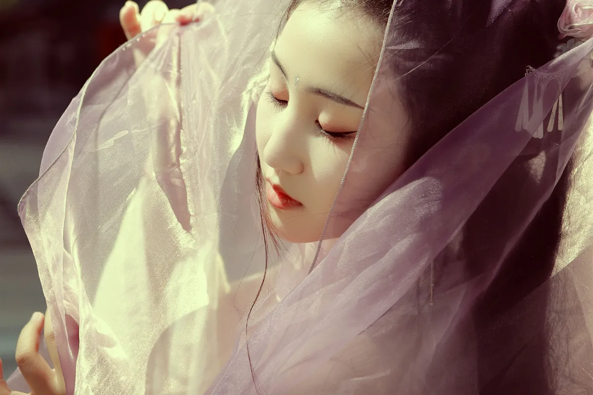 吾乡逢美人