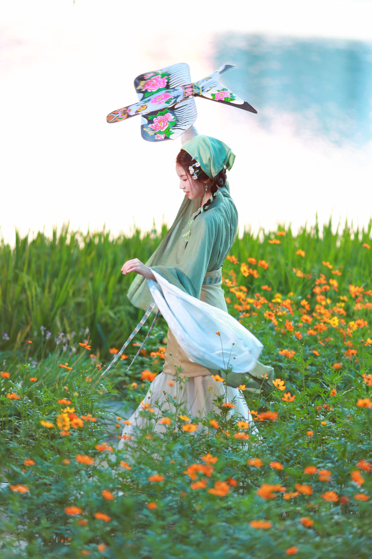 荷叶叶_小杜同学《风筝与花》美图作品图片4