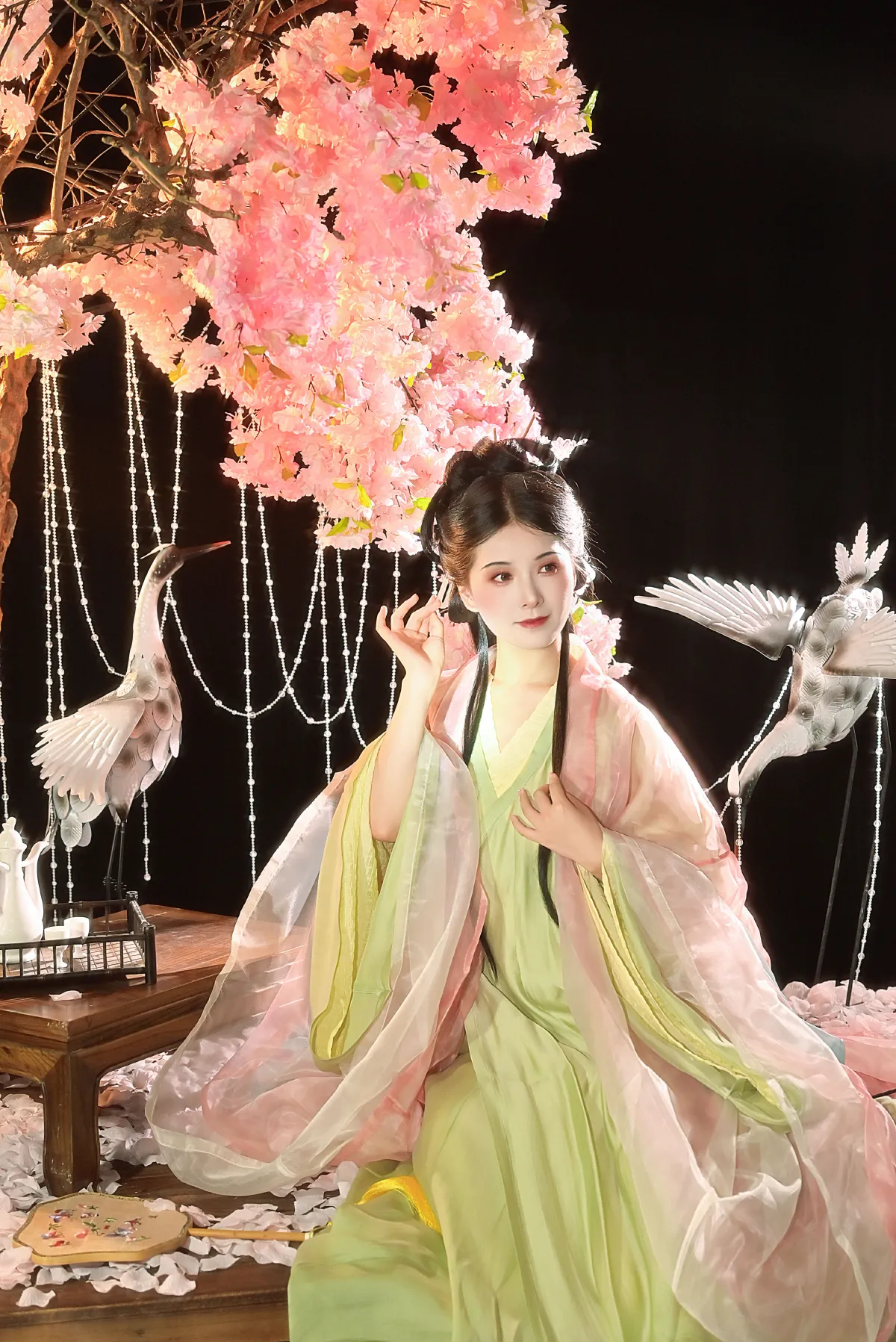 桃花树下
