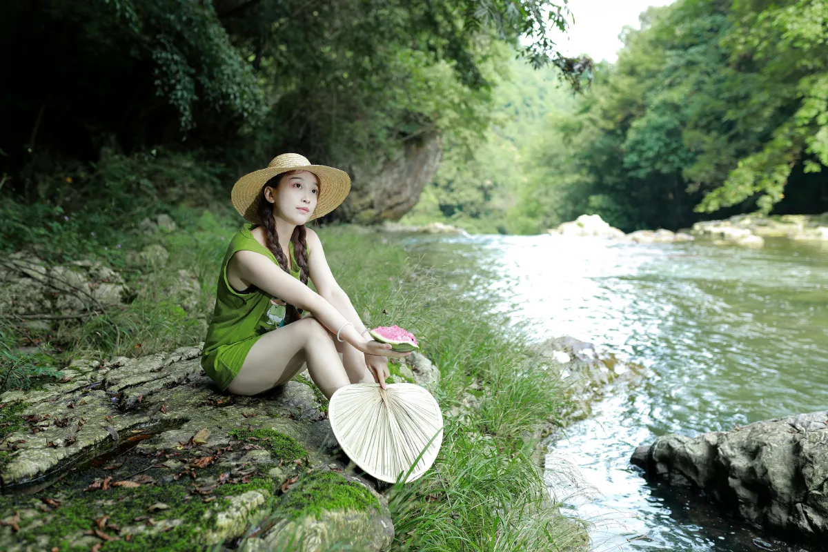 本宽_语嫣《夏天的风》美图作品图片5