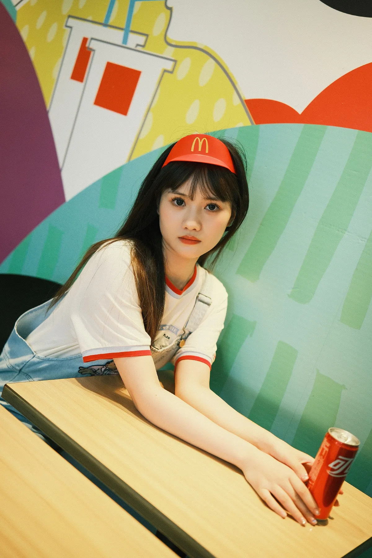 麦当劳女孩