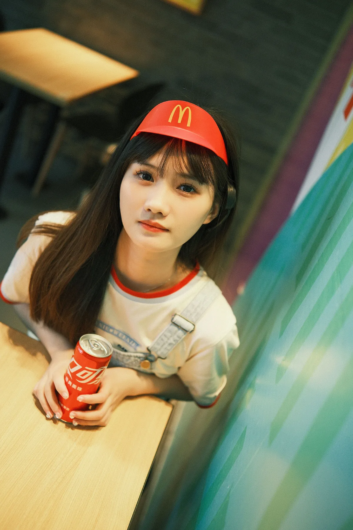 麦当劳女孩