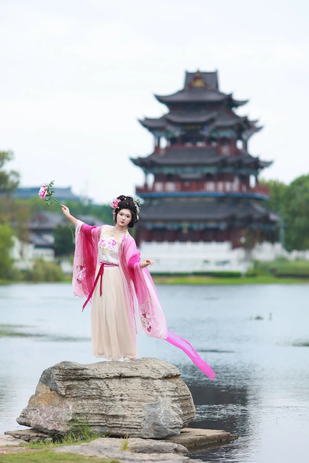 湖畔寻花2