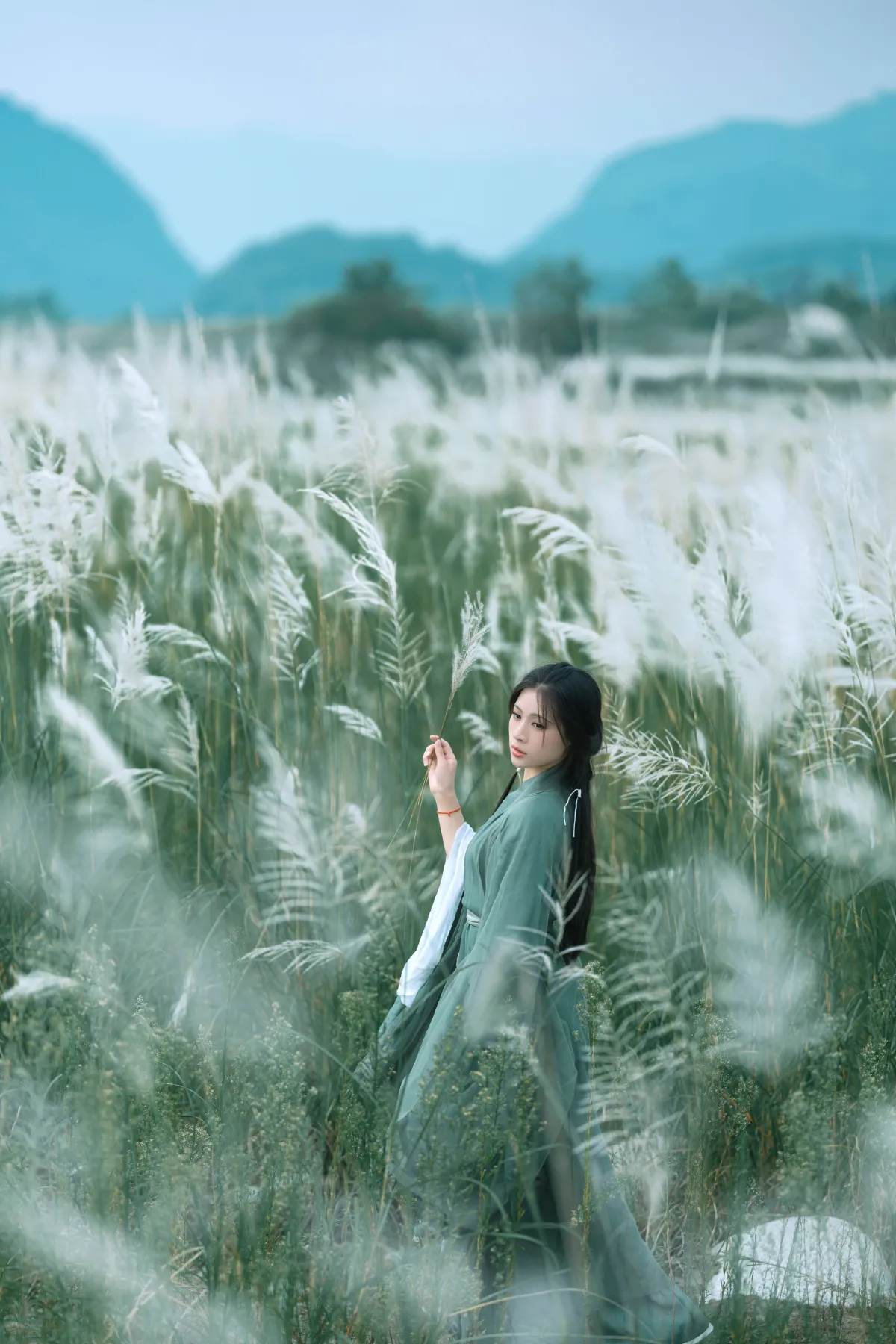 关山遥