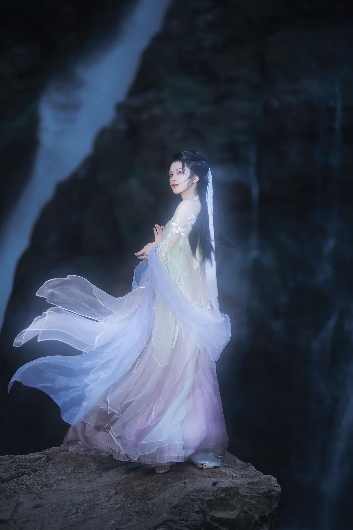 阿录-_吾岁岁《人生海海，山山而川，不过尔尔》美图作品图片5