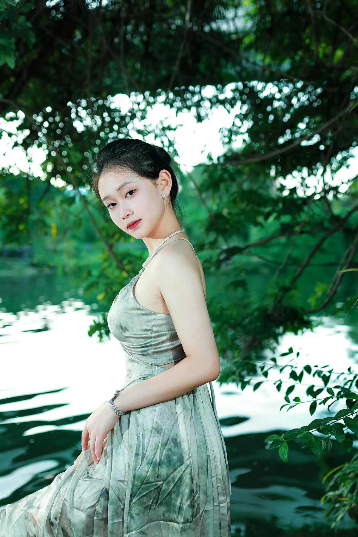 绿荫清波1