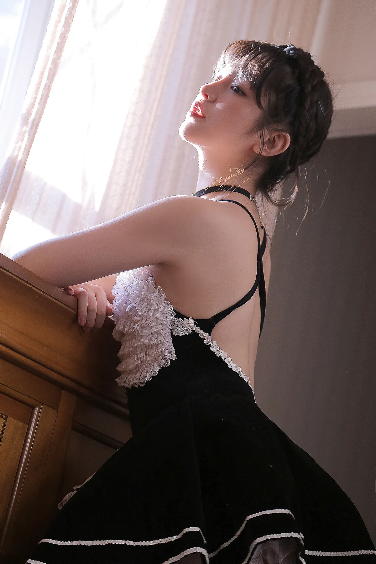 沙拉不沾酱_参半miaomiao《小黑裙》美图作品图片5