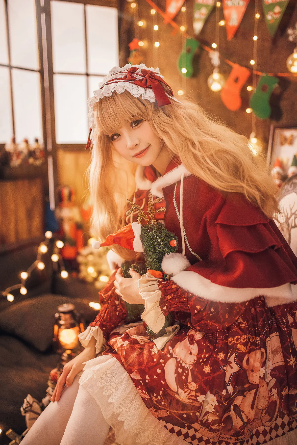 暖屋里的少女