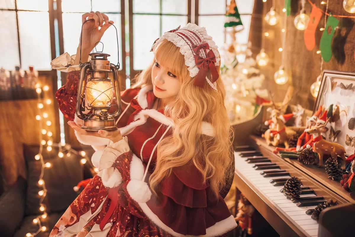 暖屋里的少女