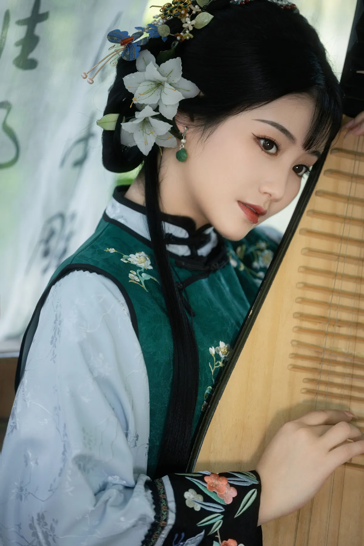 风举荷