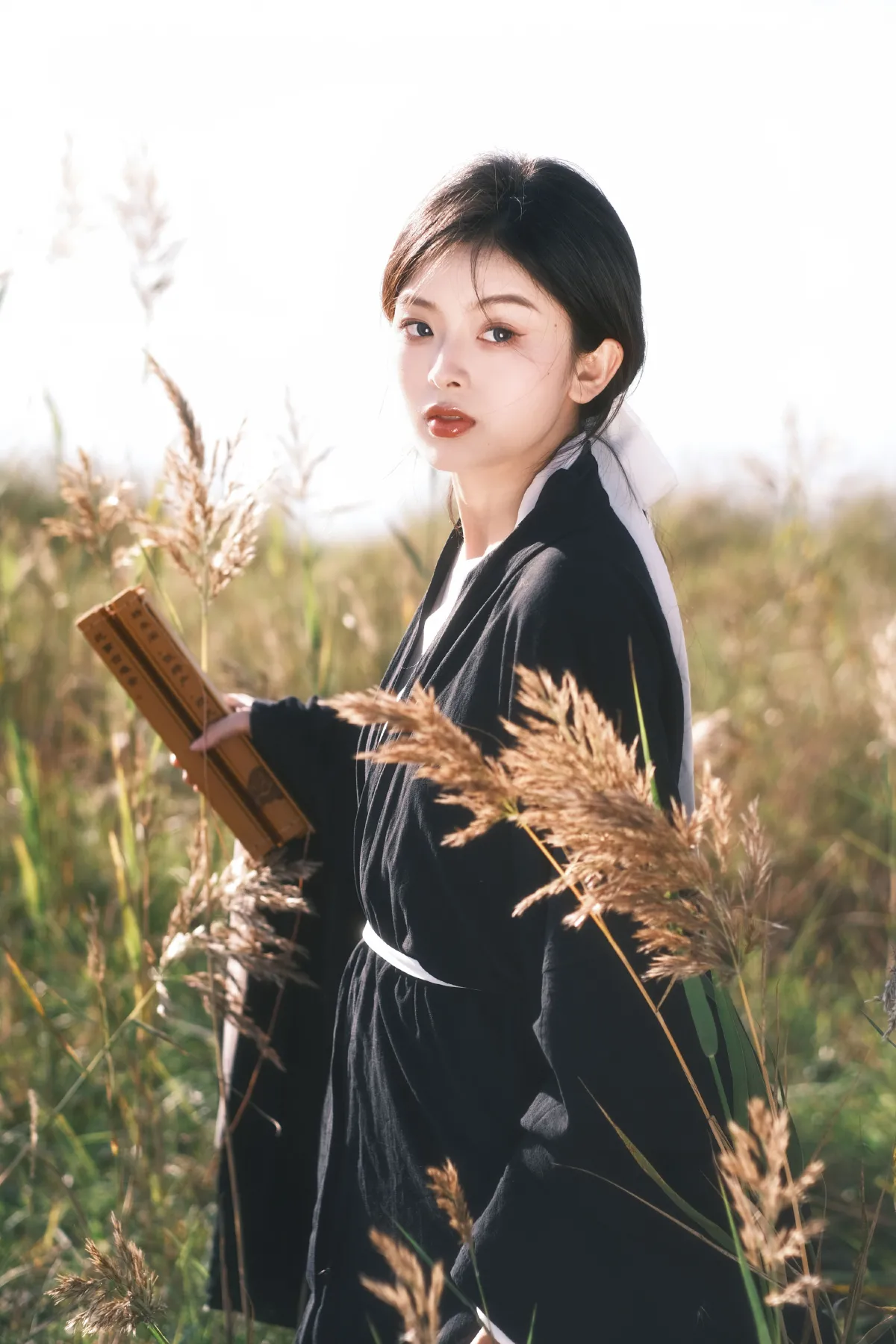 清冷汉服