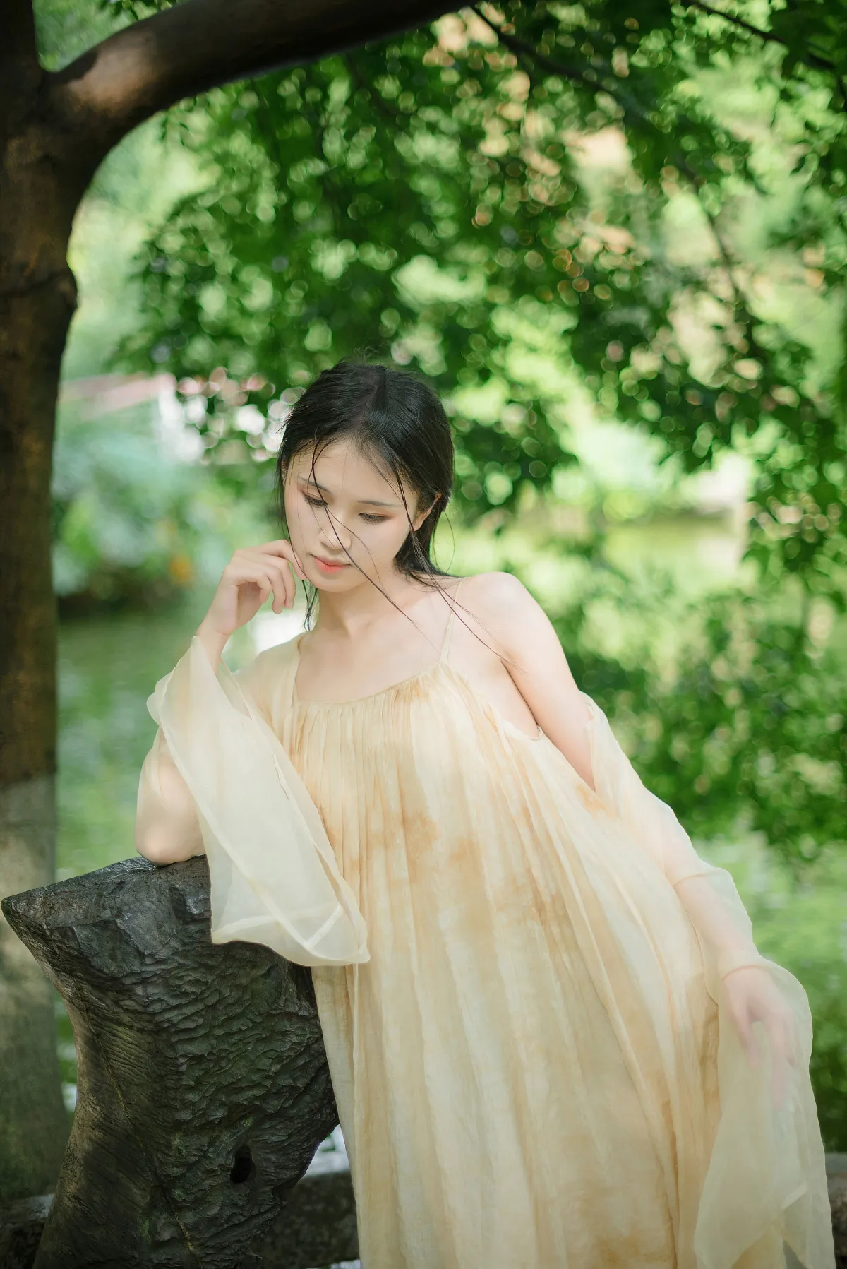 自成人间 和光同尘
