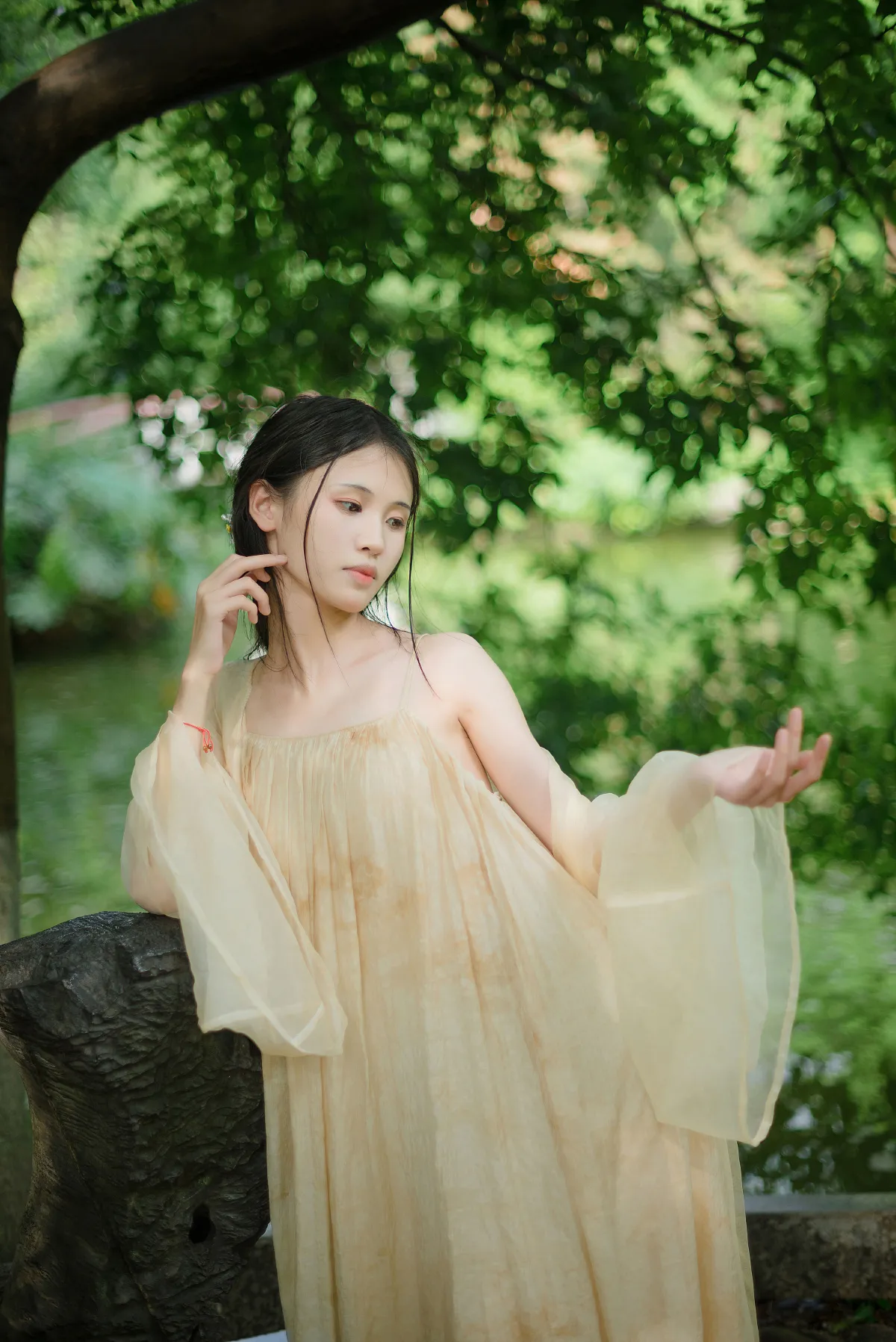 自成人间 和光同尘