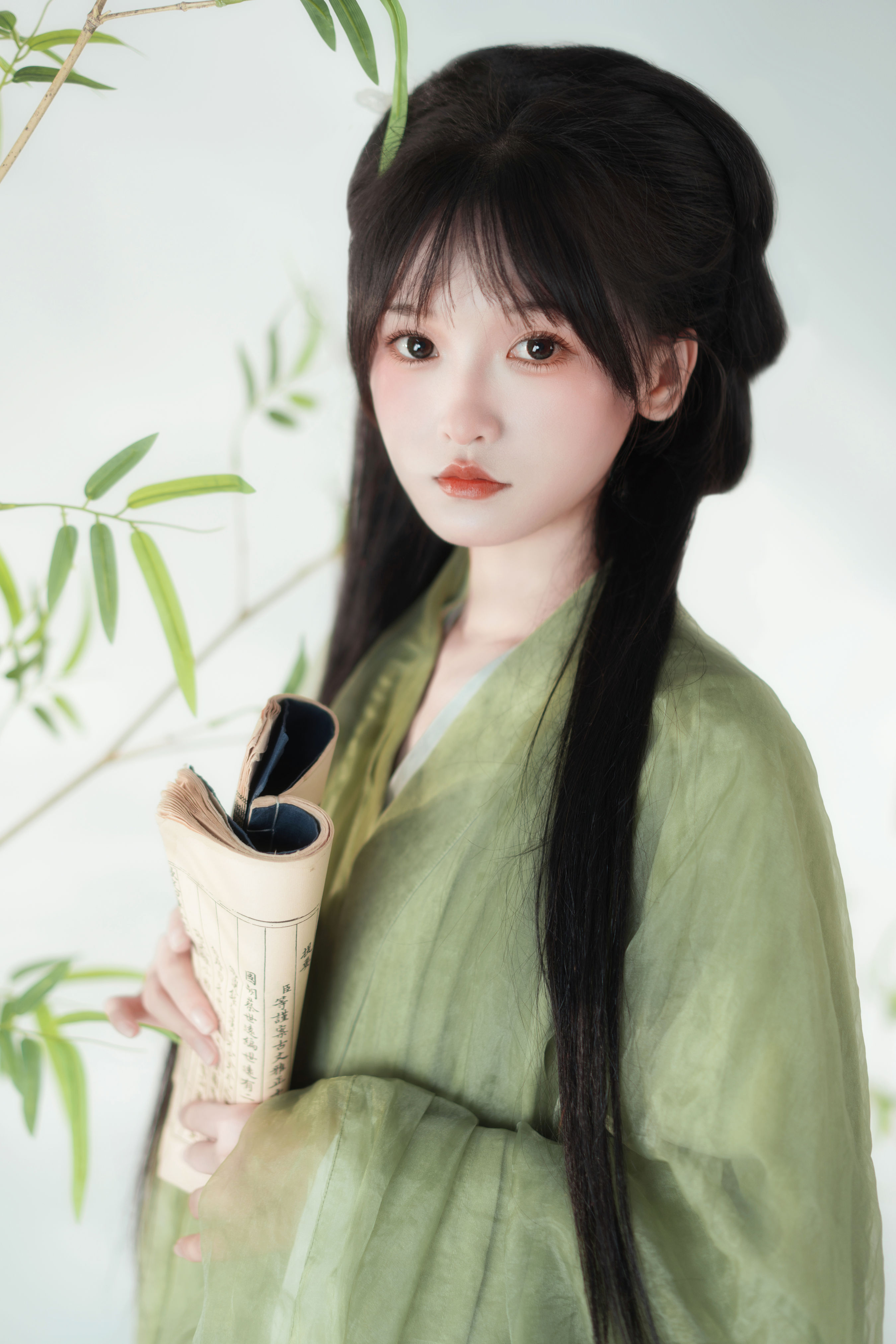 清风拂竹影