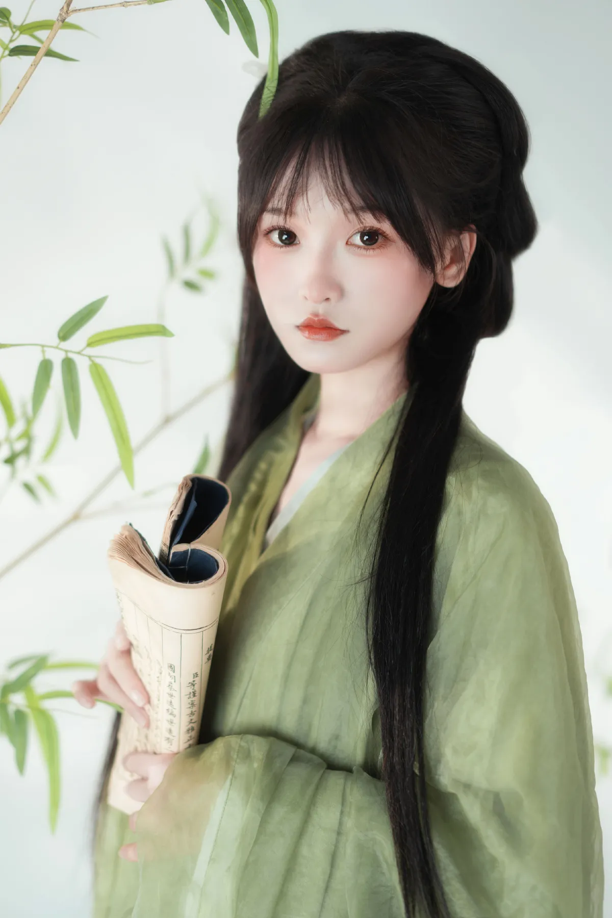 清风拂竹影