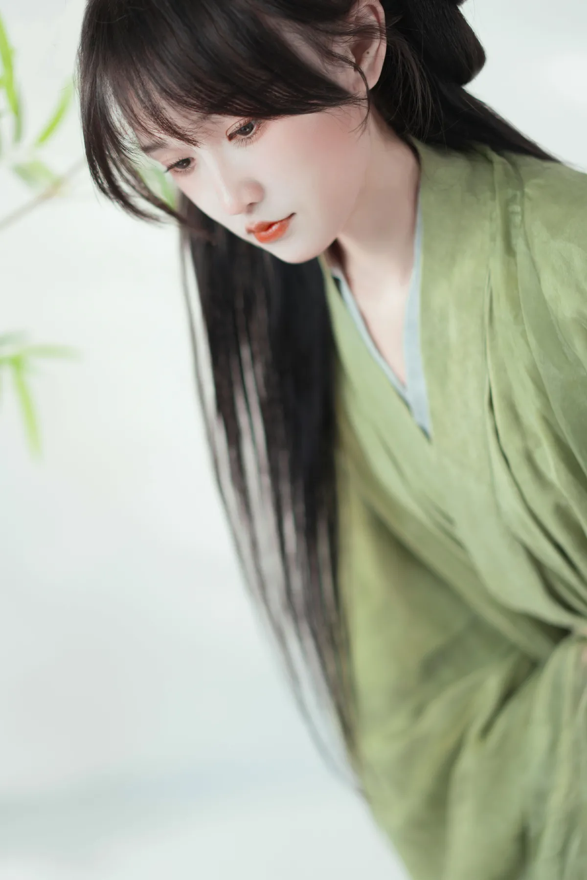 清风拂竹影