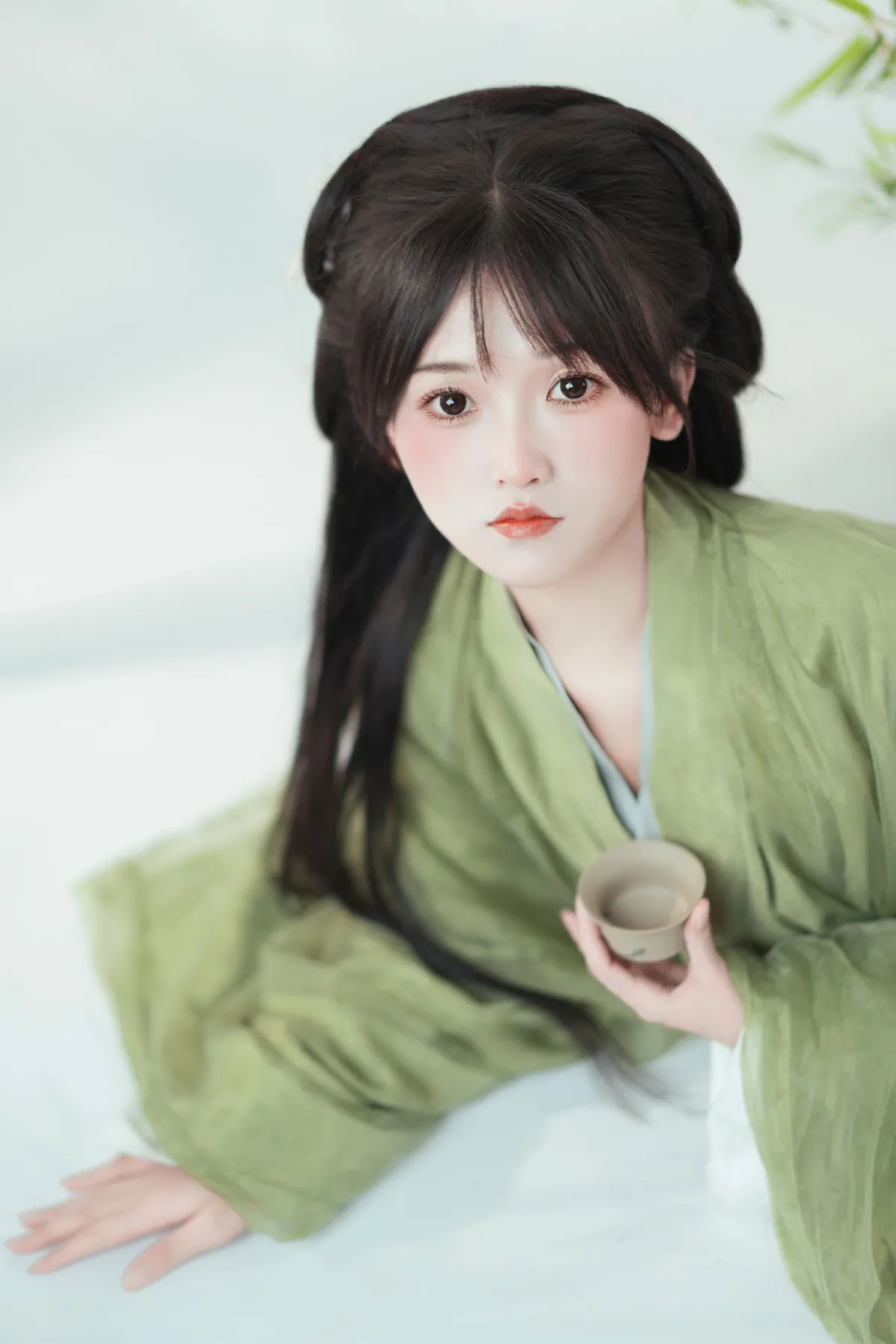 清风拂竹影