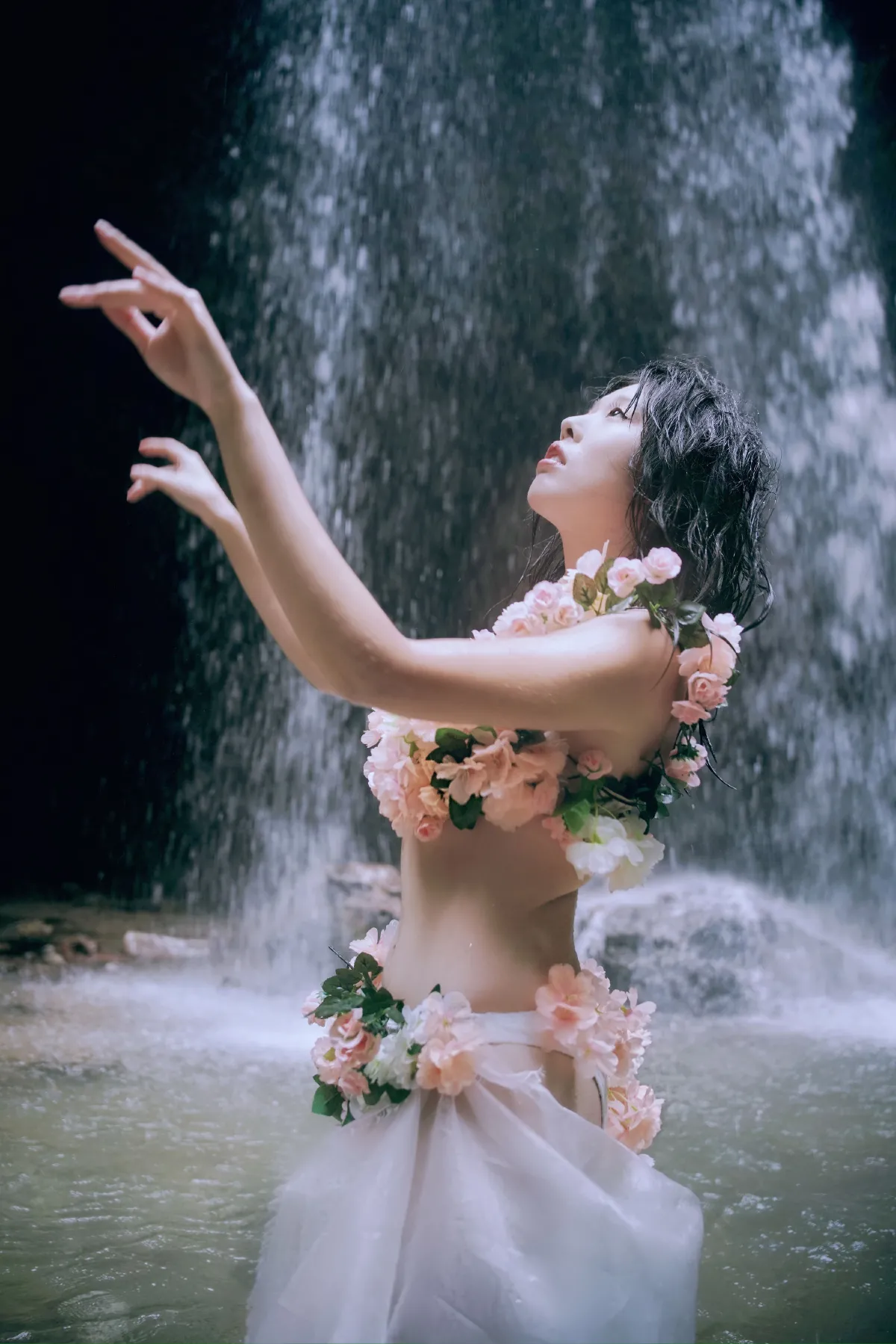 桃花源飞瀑仙女2