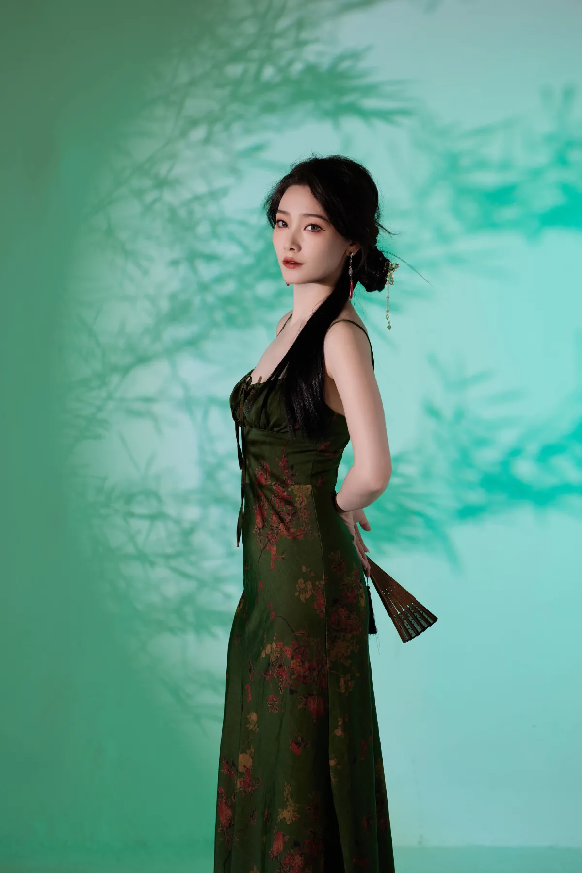 猫八木_一吱小轩《青色》美图作品图片4