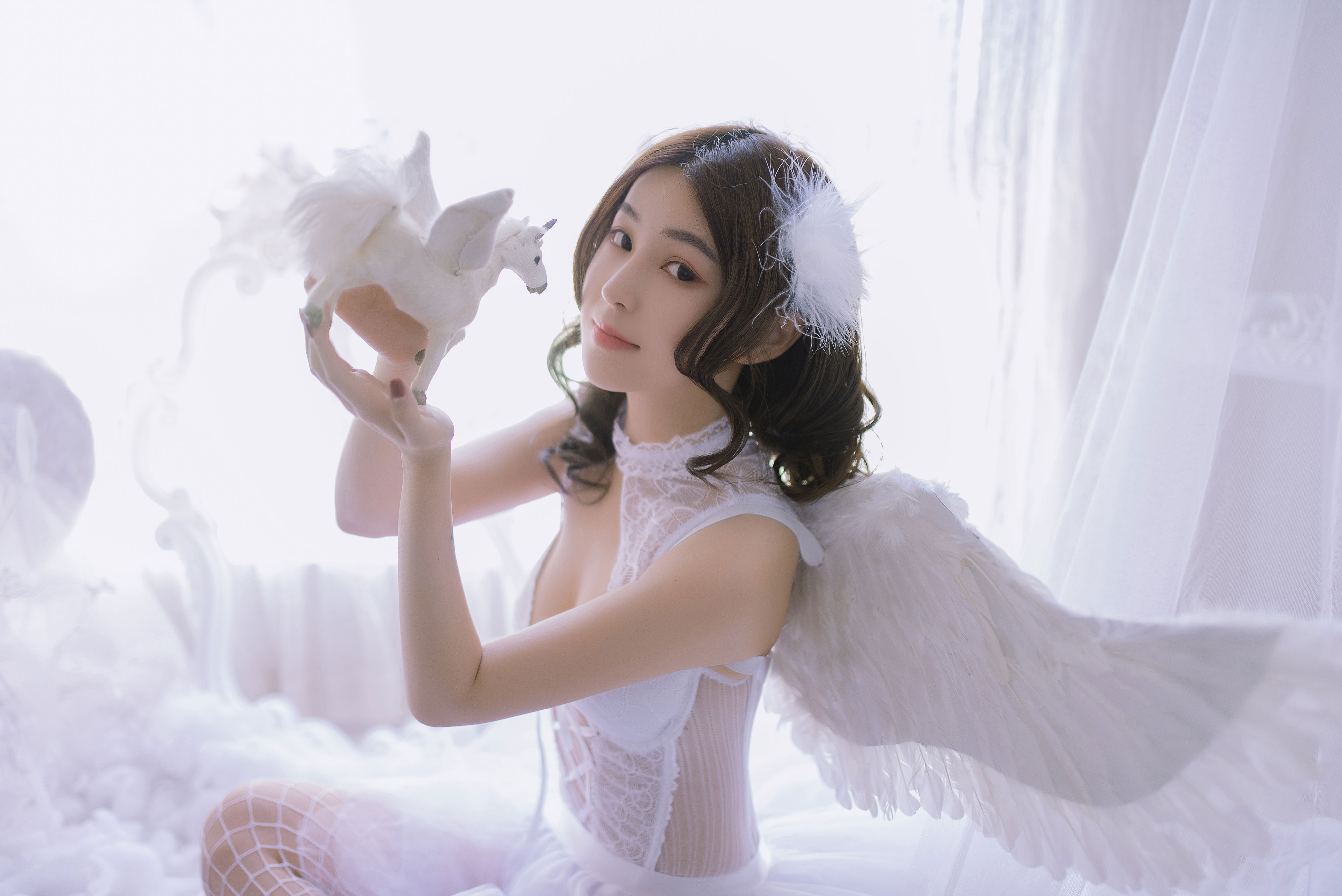 窝在云里睡着了