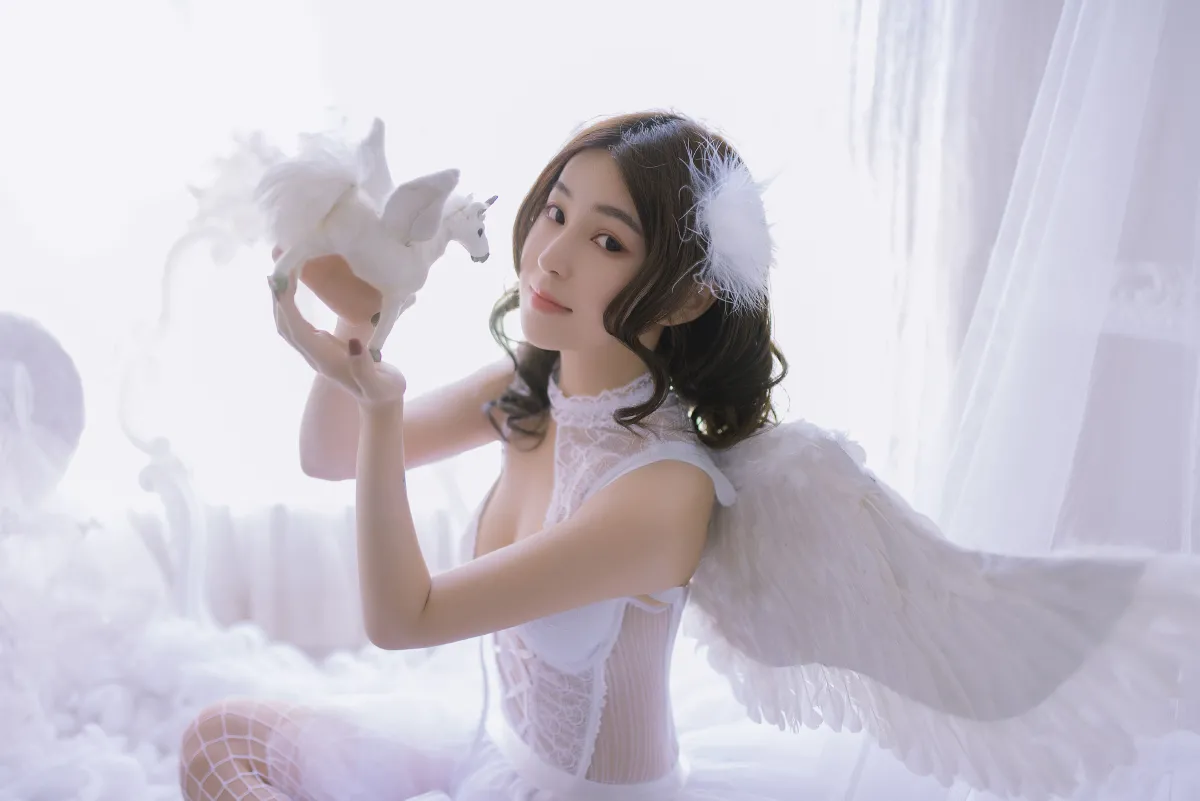 窝在云里睡着了1