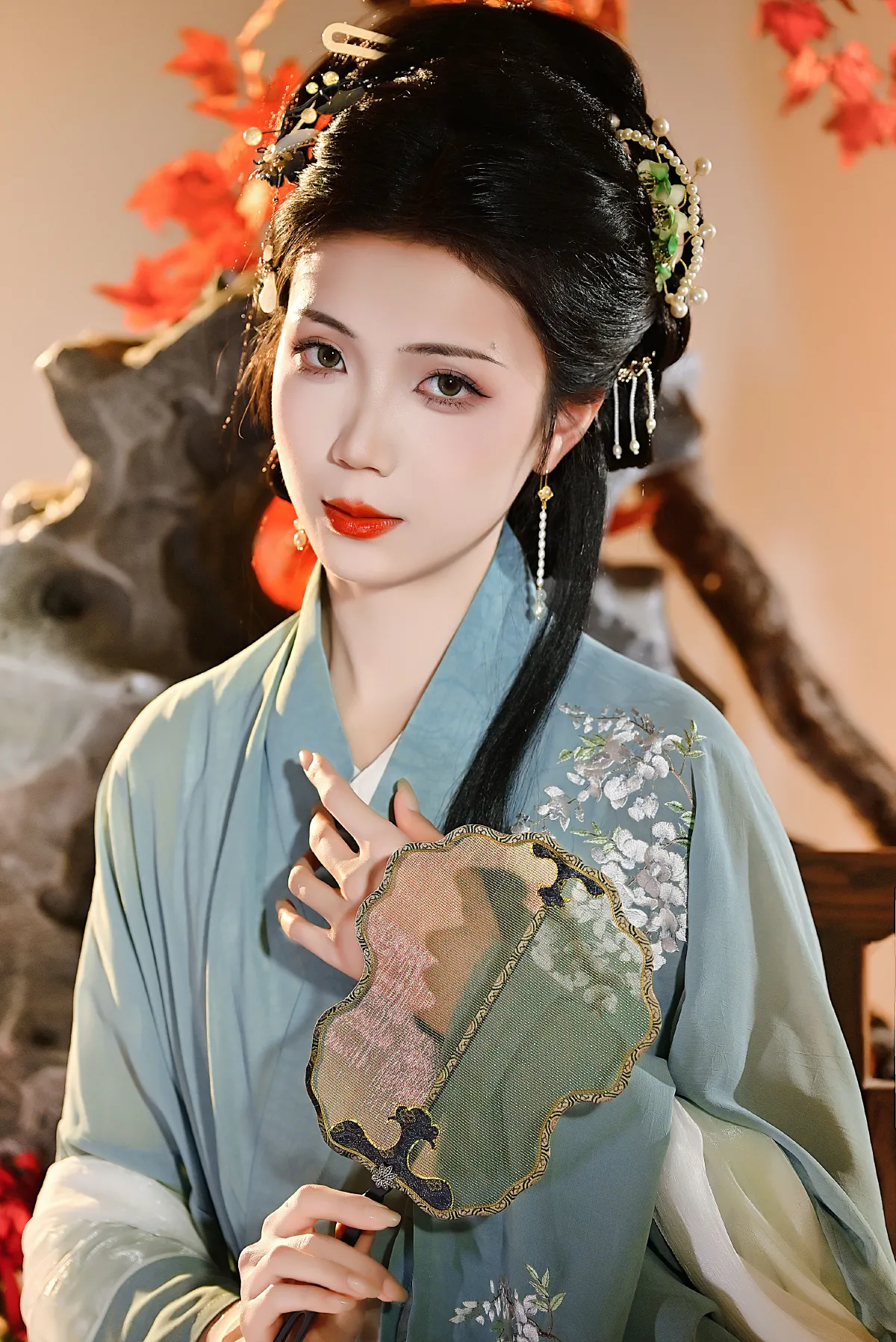 枫叶仕女图2