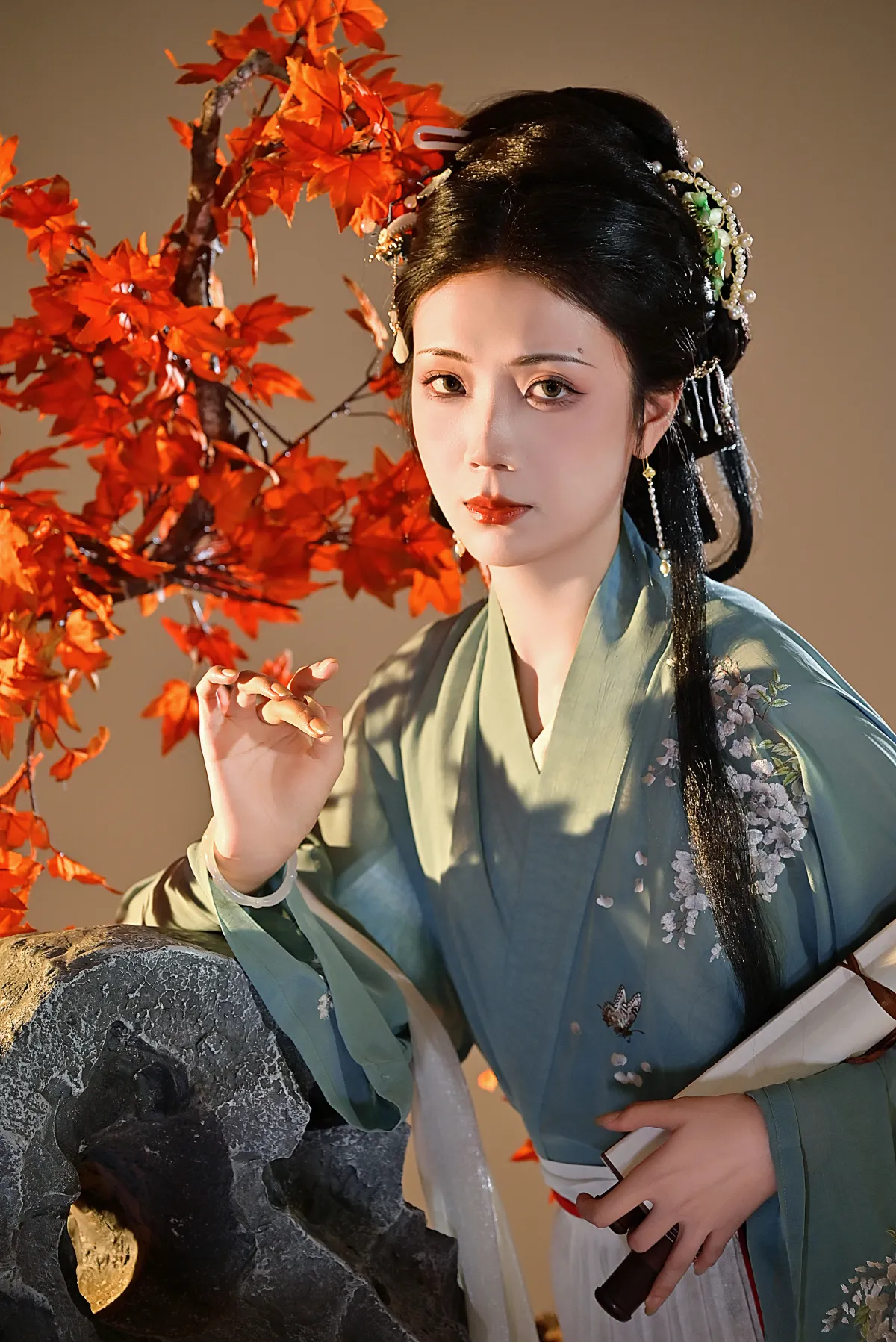 枫叶仕女图