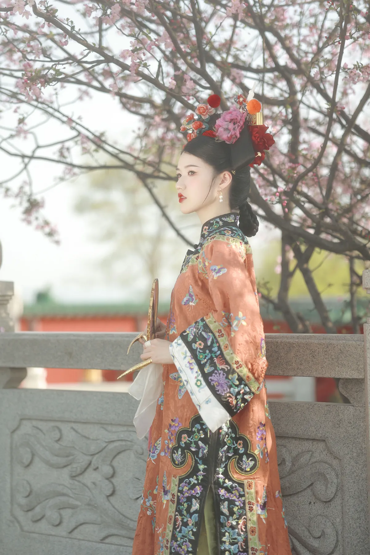 宫墙柳