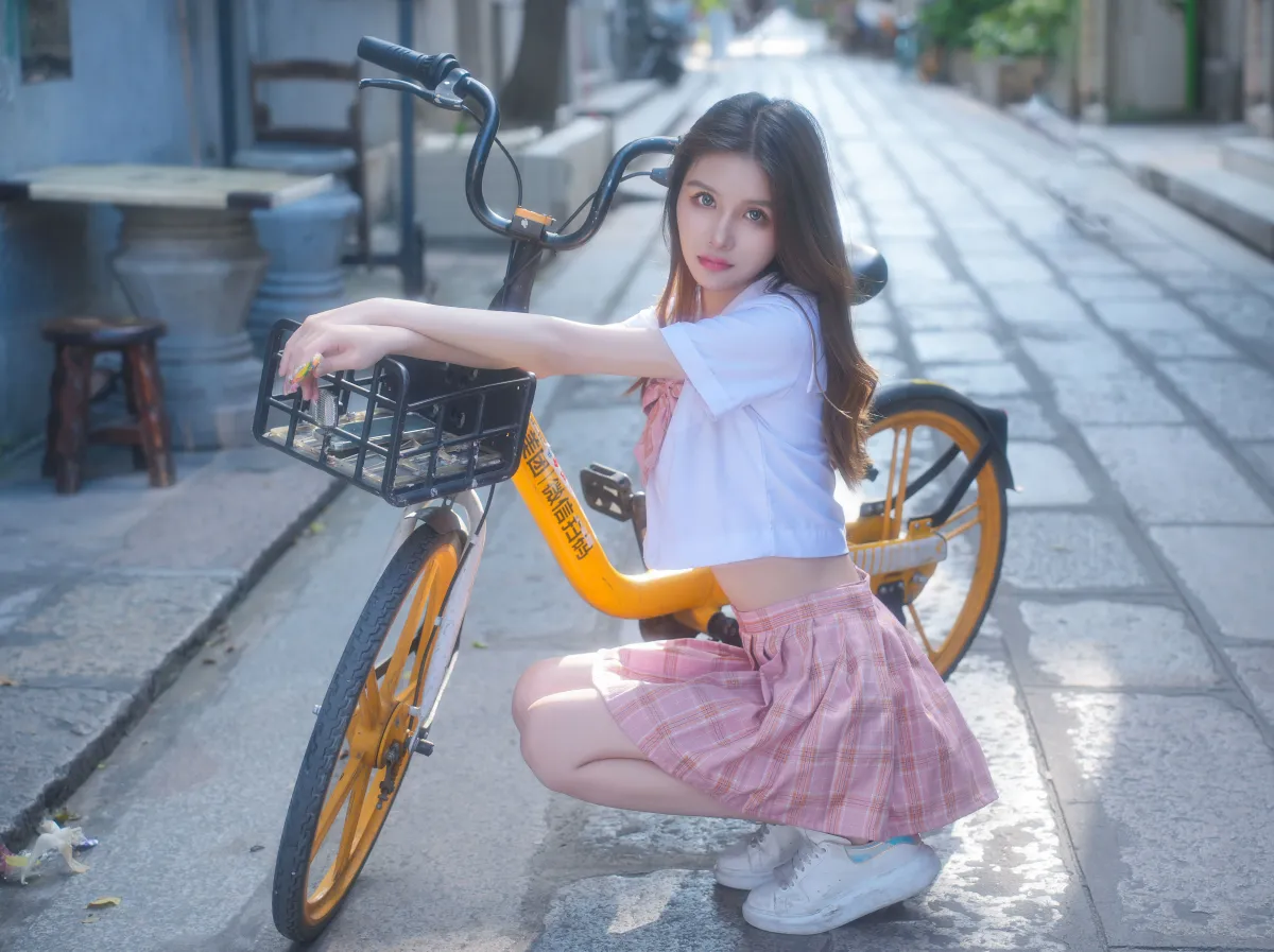 老街与少女