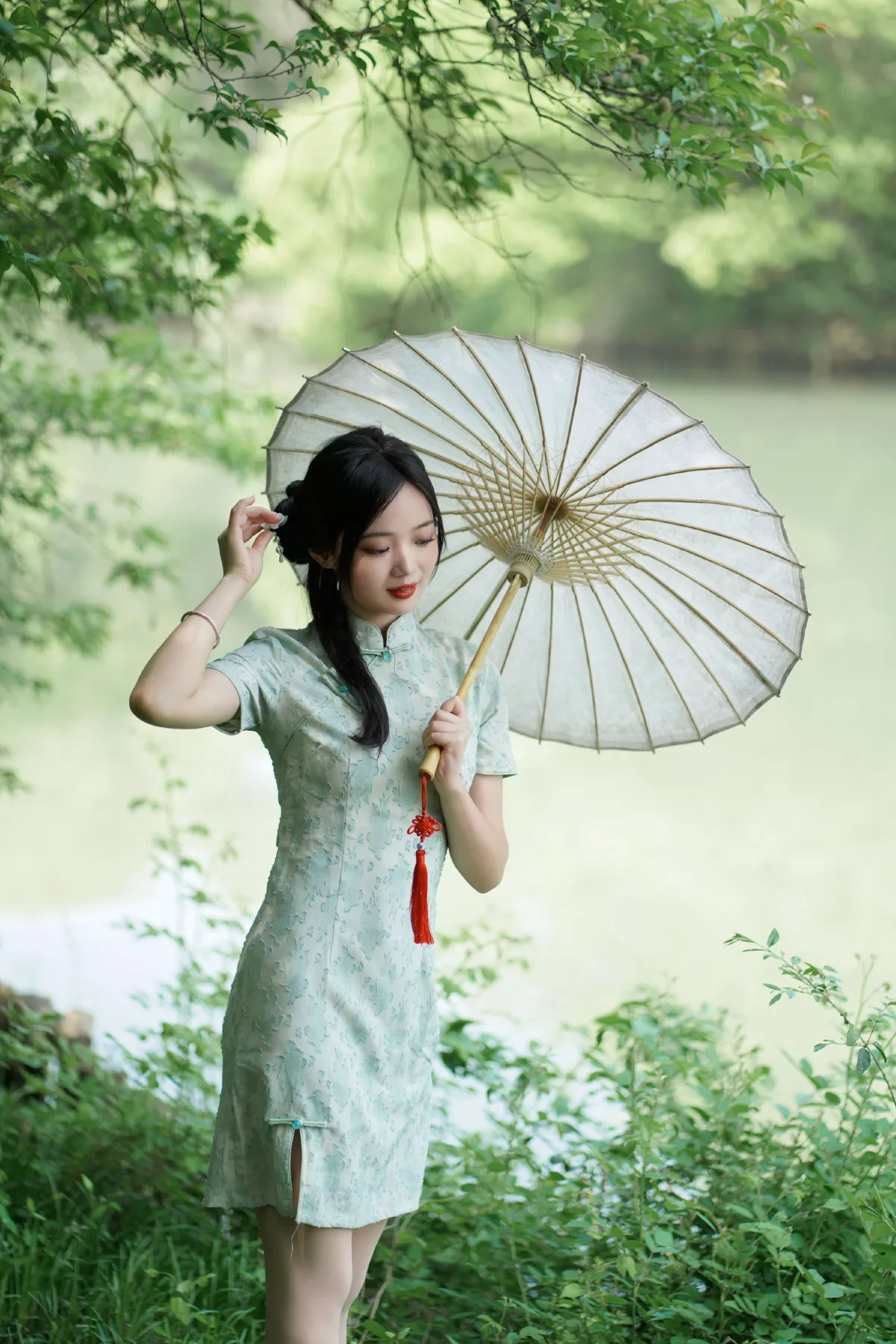盛夏中的一抹天青色