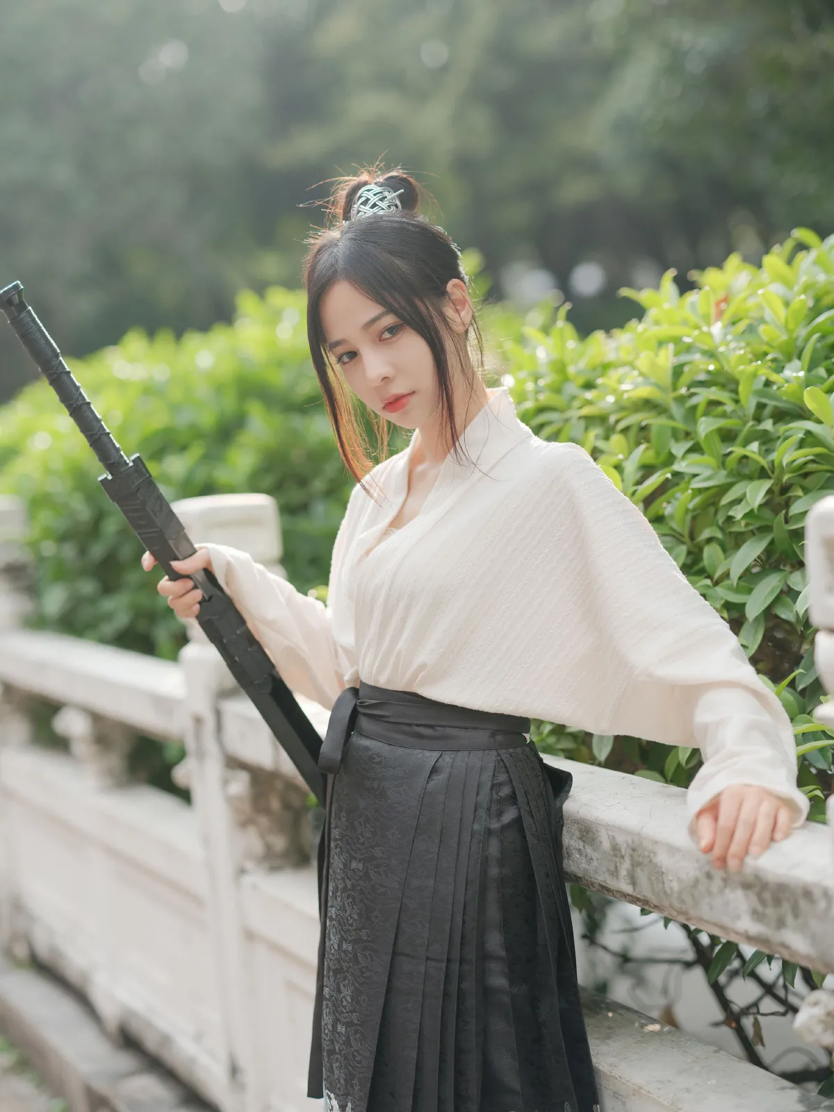女剑客