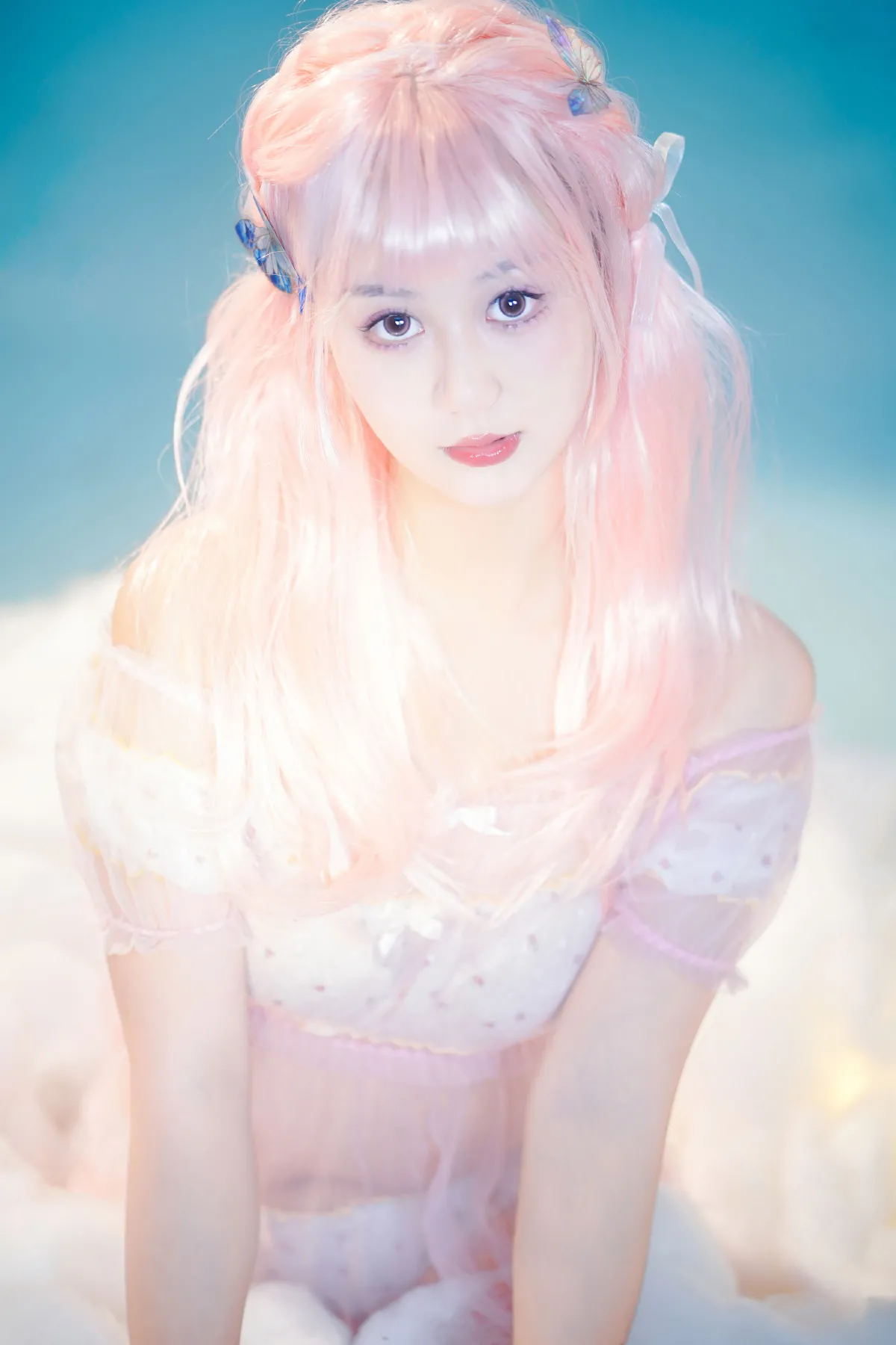 粉色头发的少女