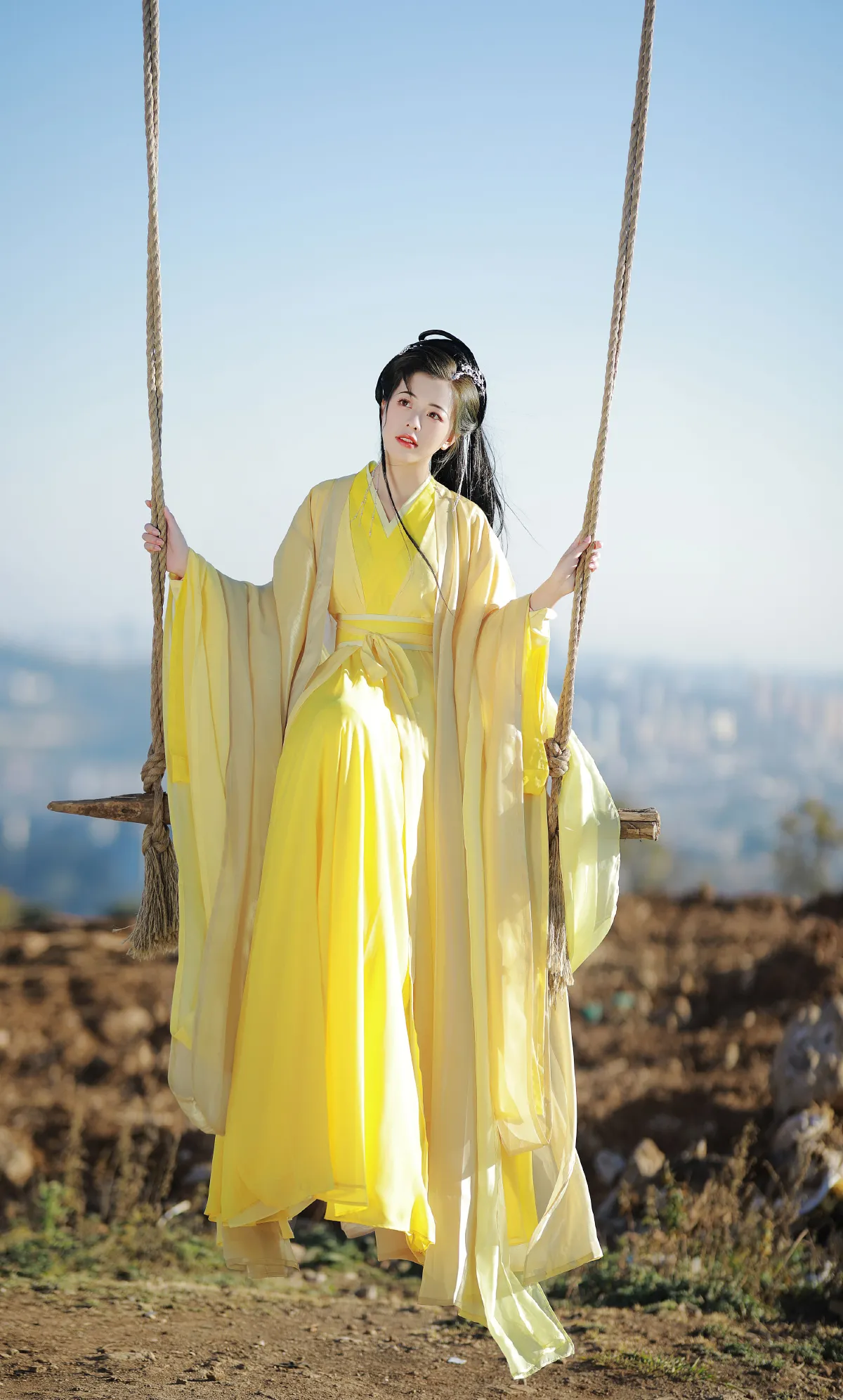 浑似姑射真人，天姿灵秀