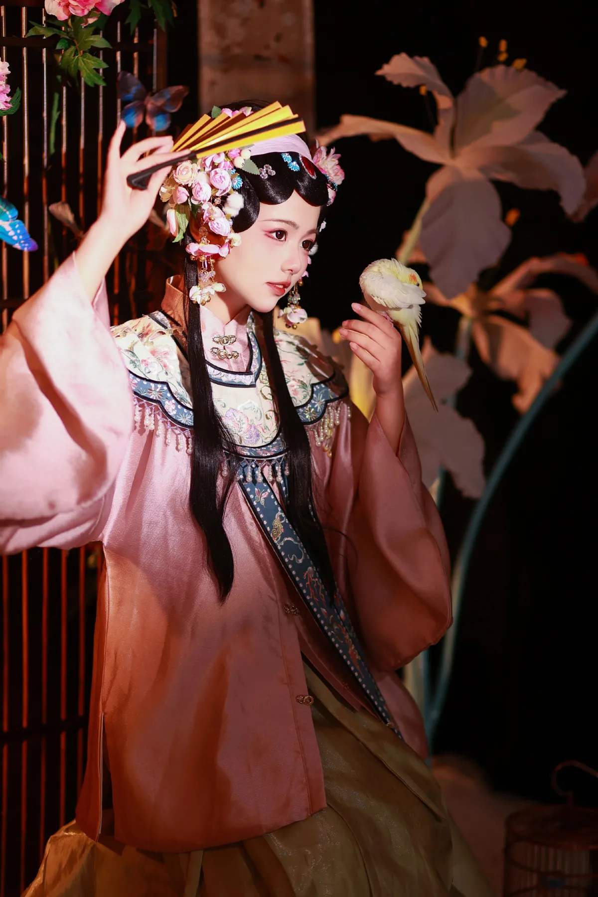 蝴蝶戏