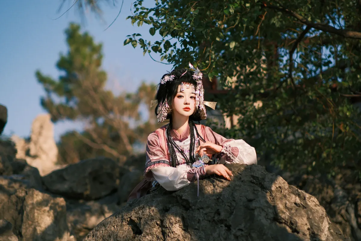 苗疆少女