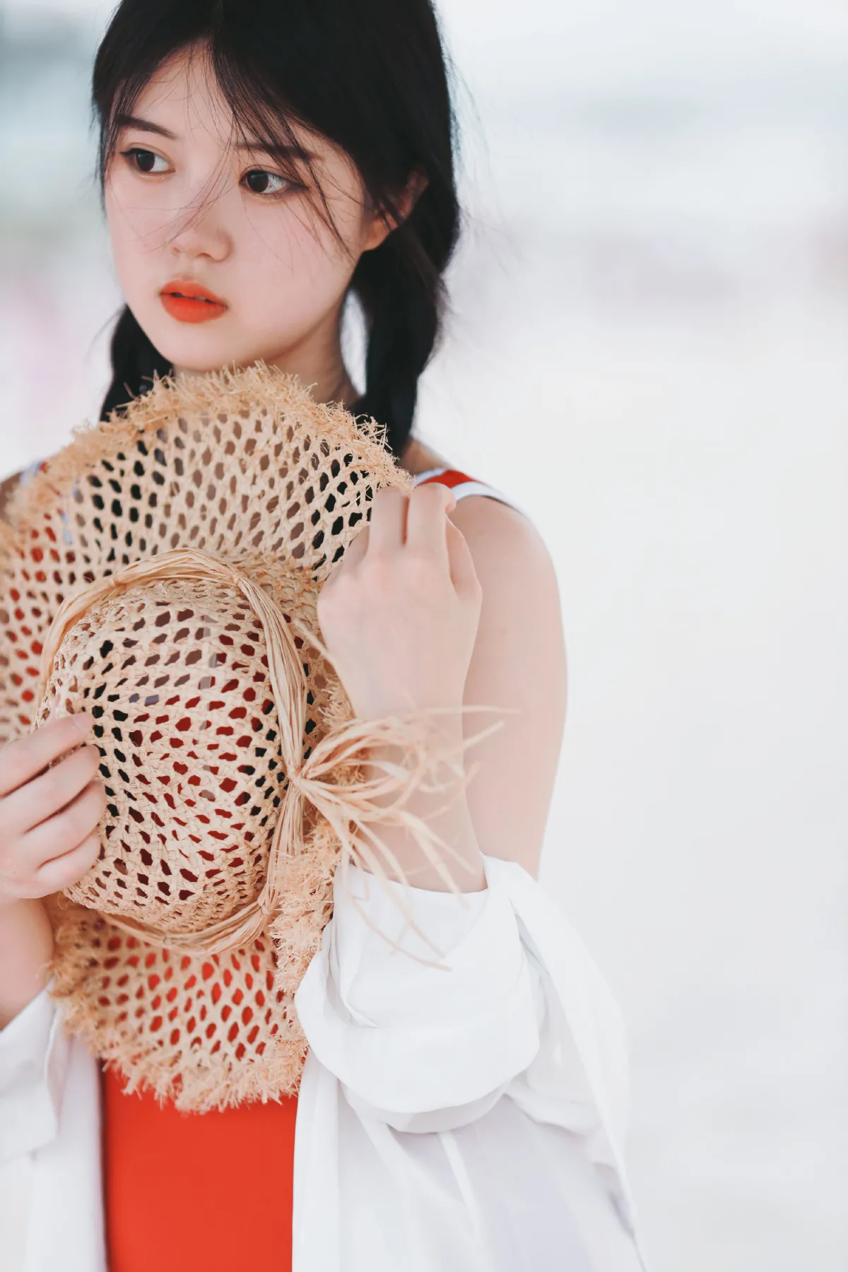 沙滩少女