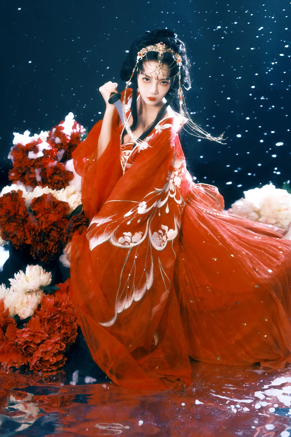 雪中红衣1