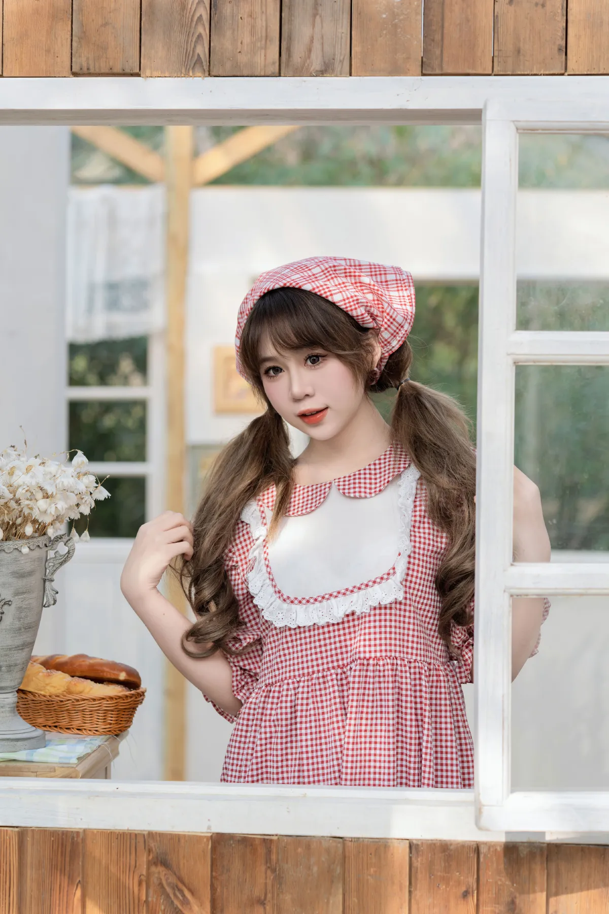 卖面包的小女孩