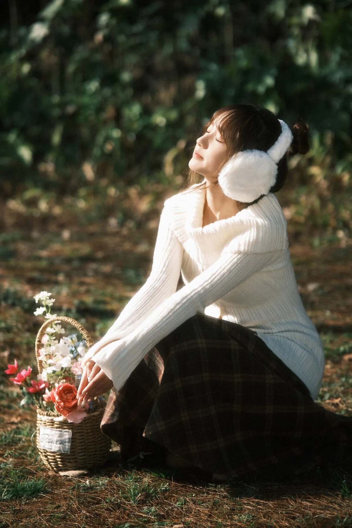 草地少女