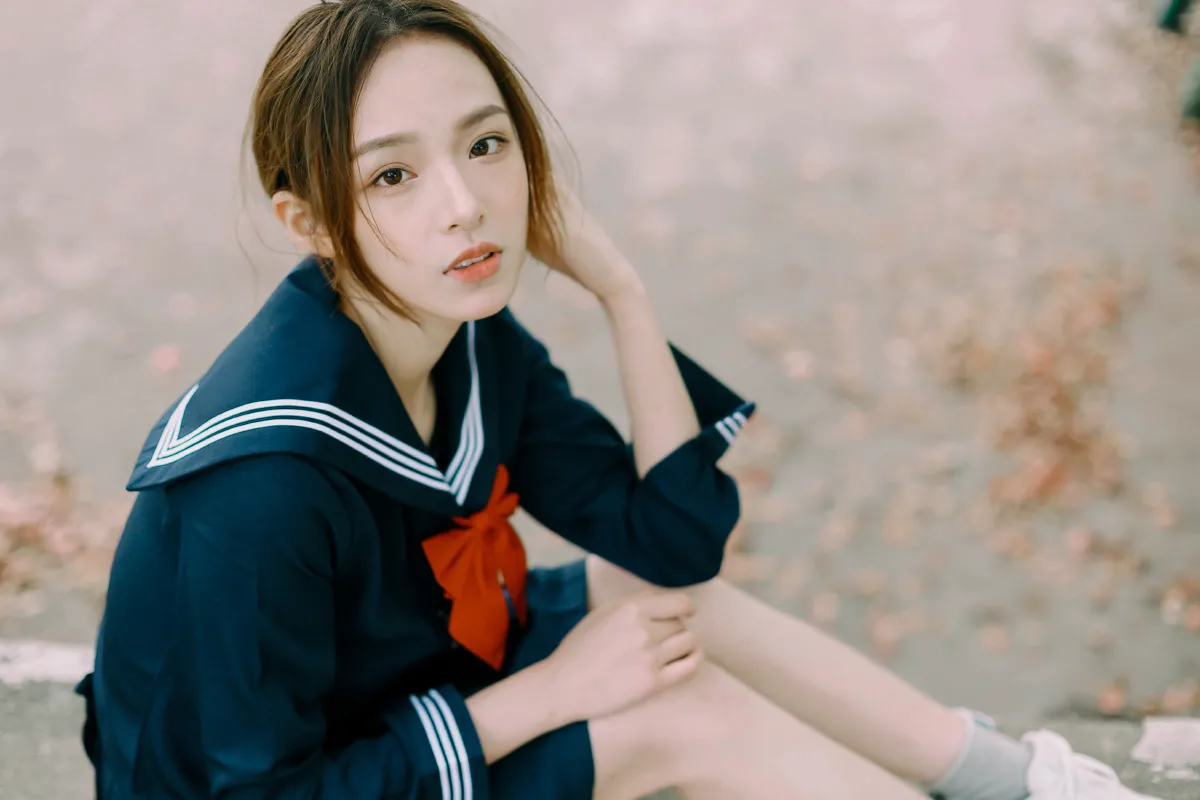 校服的裙摆5