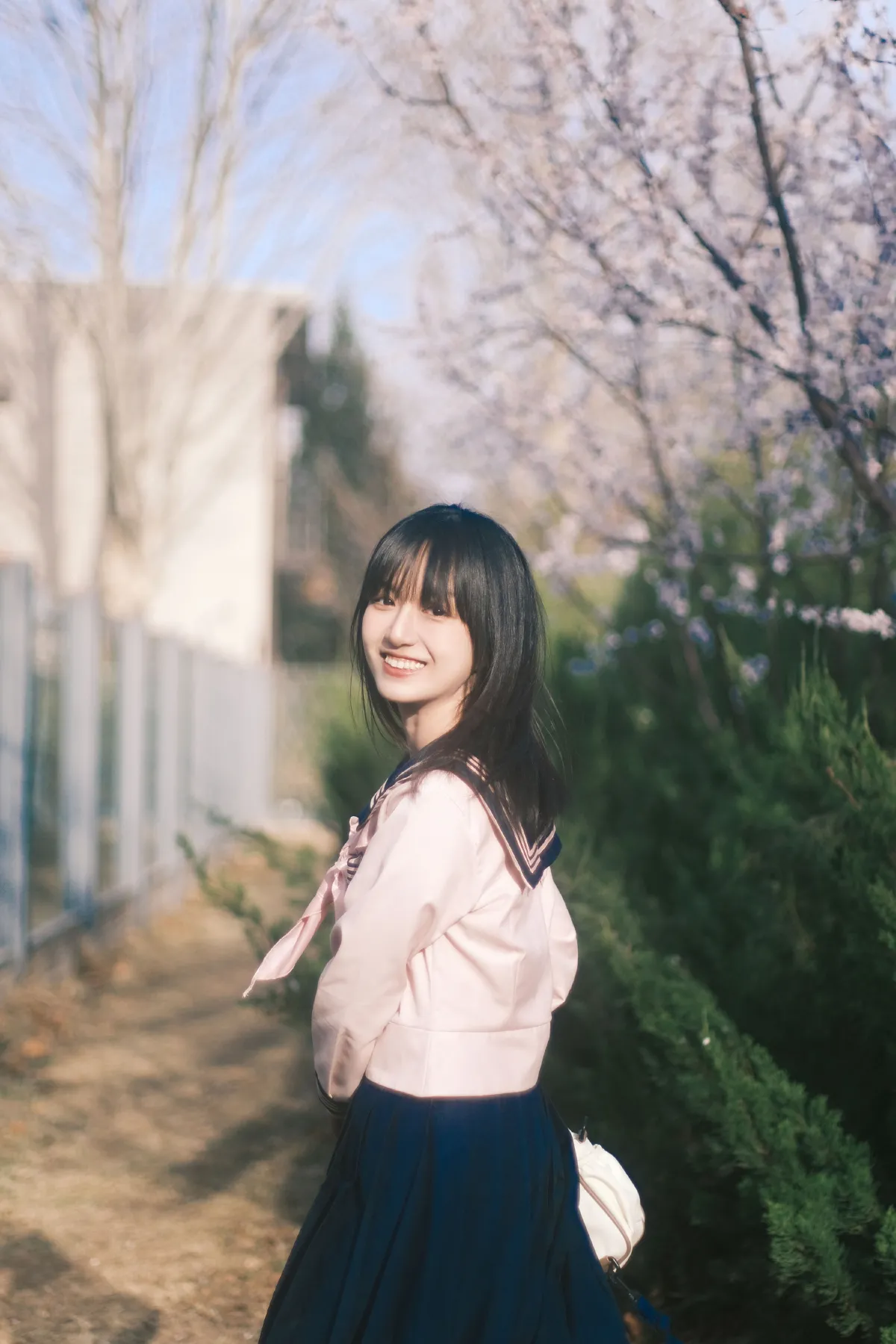 樱花树下樱花妹