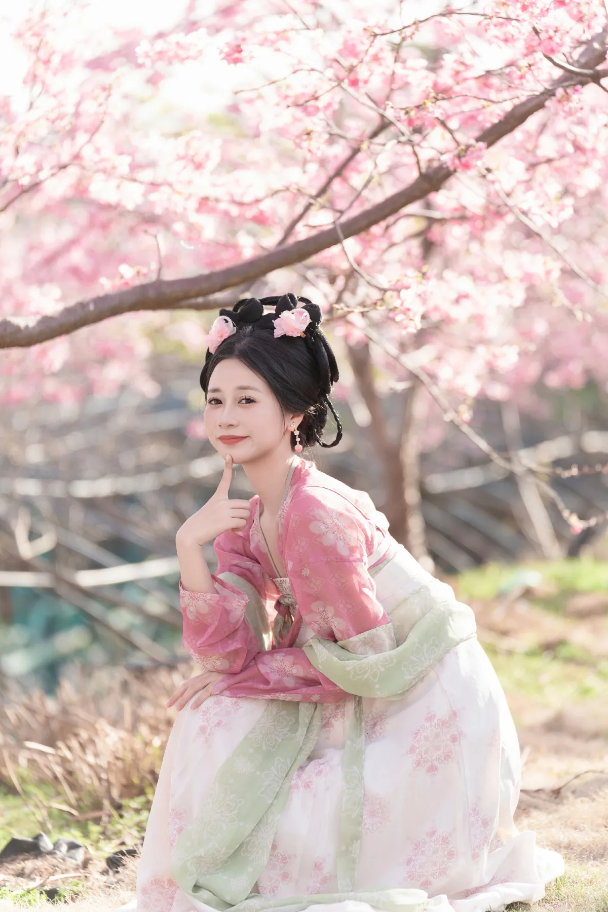 西夏_舒舒酱《樱花汉服》美图作品图片2