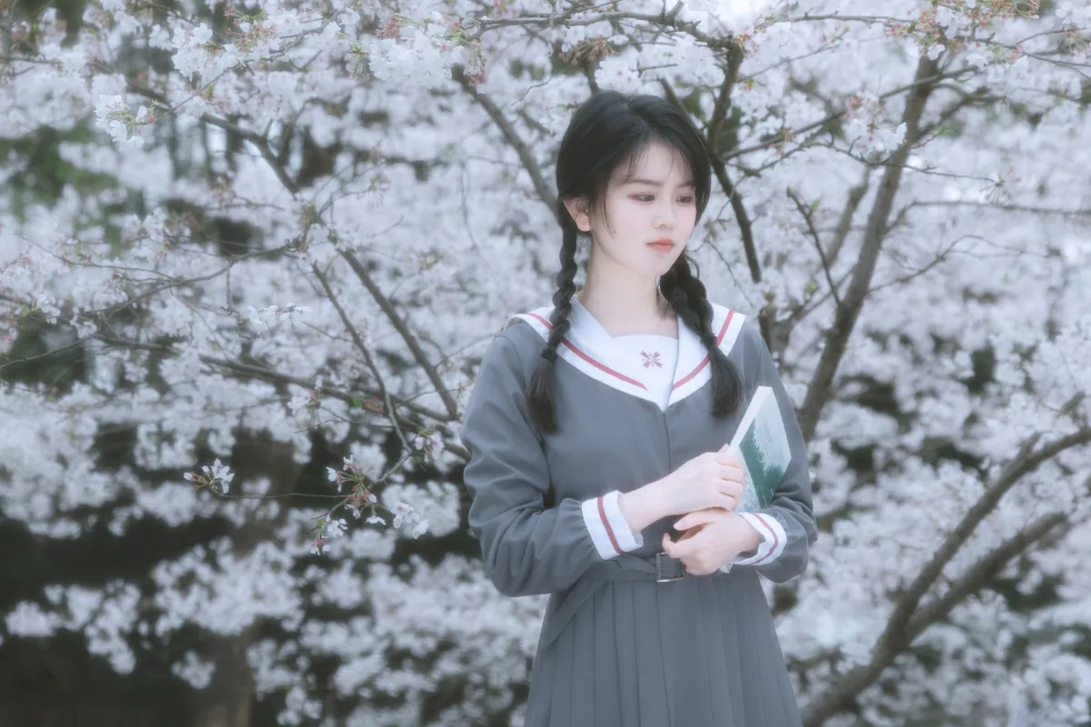 少女与花