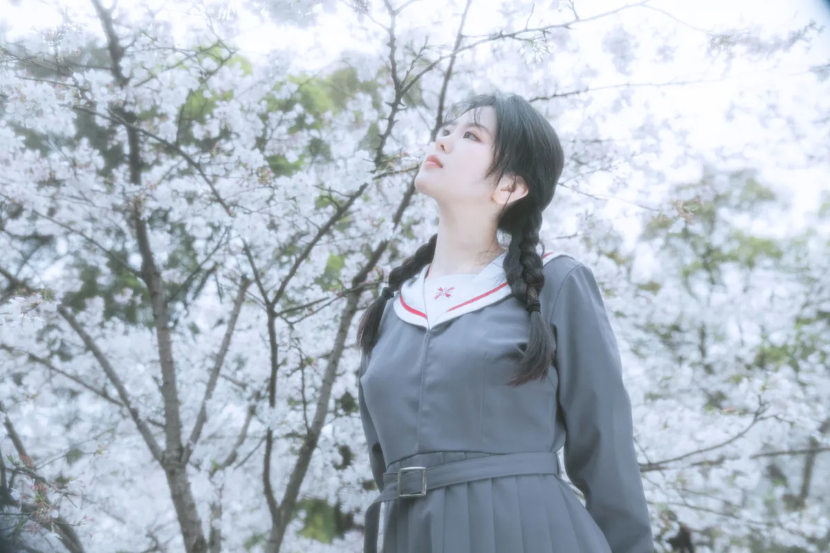 少女与花