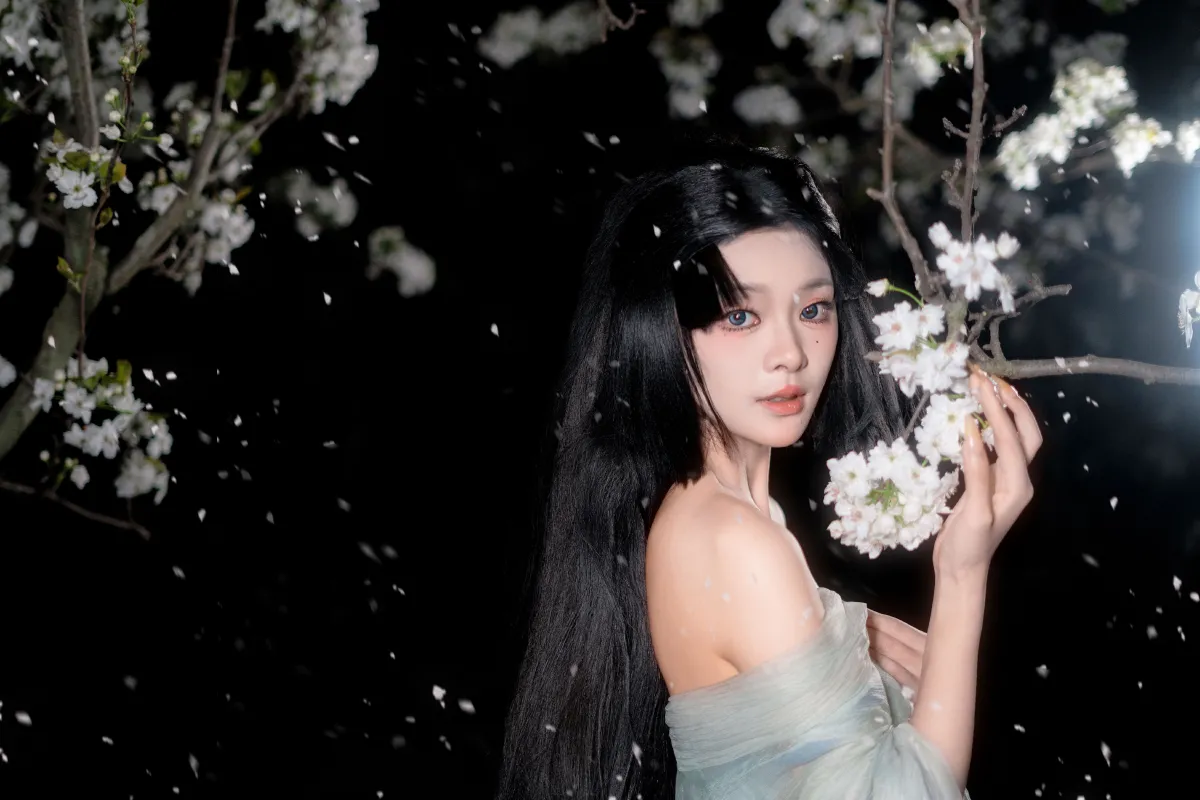 杏花微雨