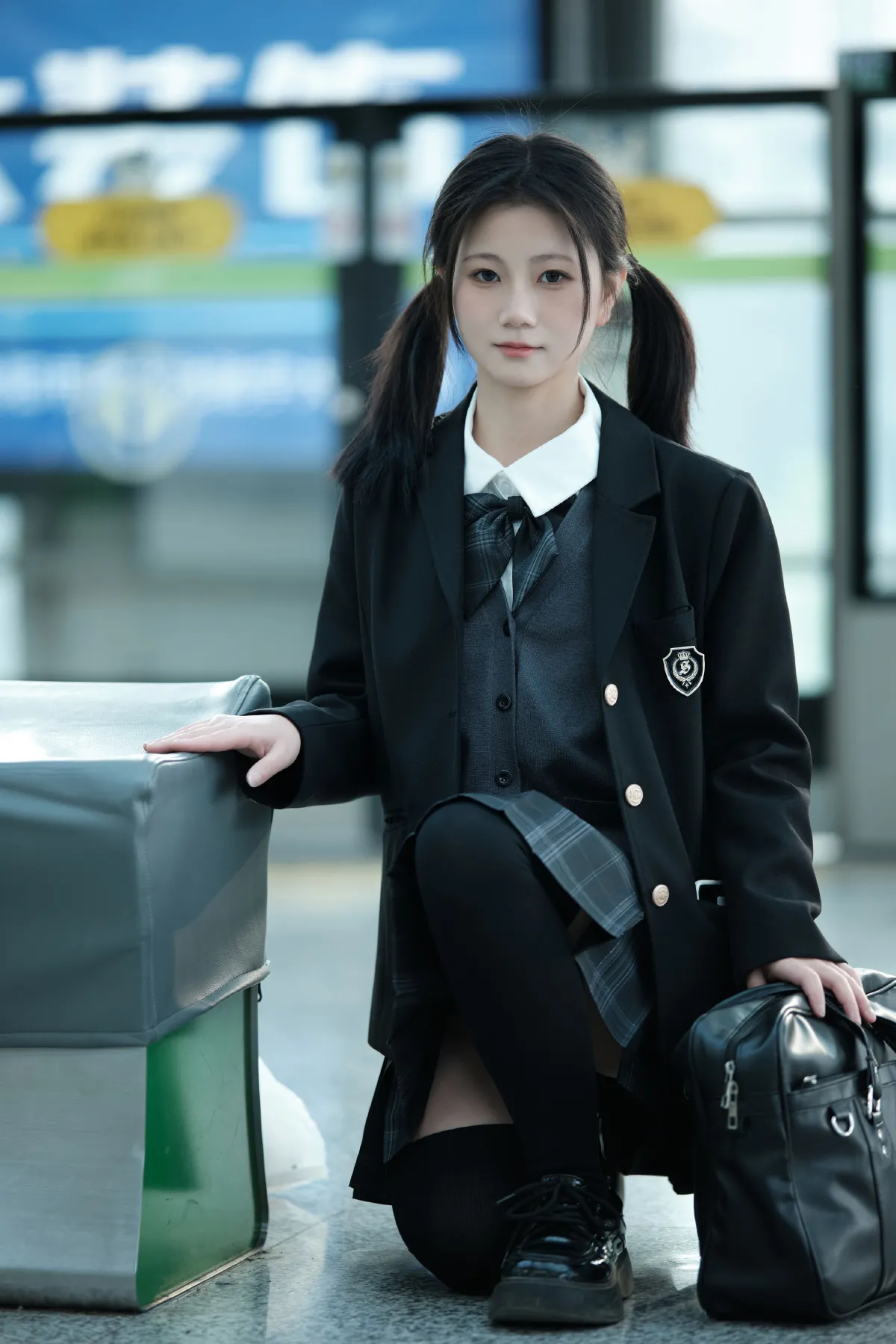 地铁女高2