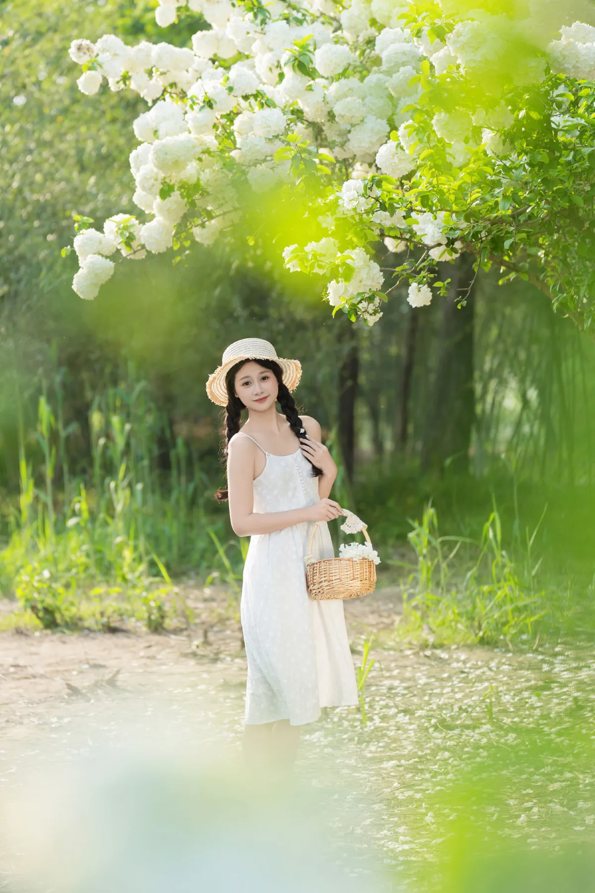 西夏_舒舒酱《四月的顶流》美图作品图片4