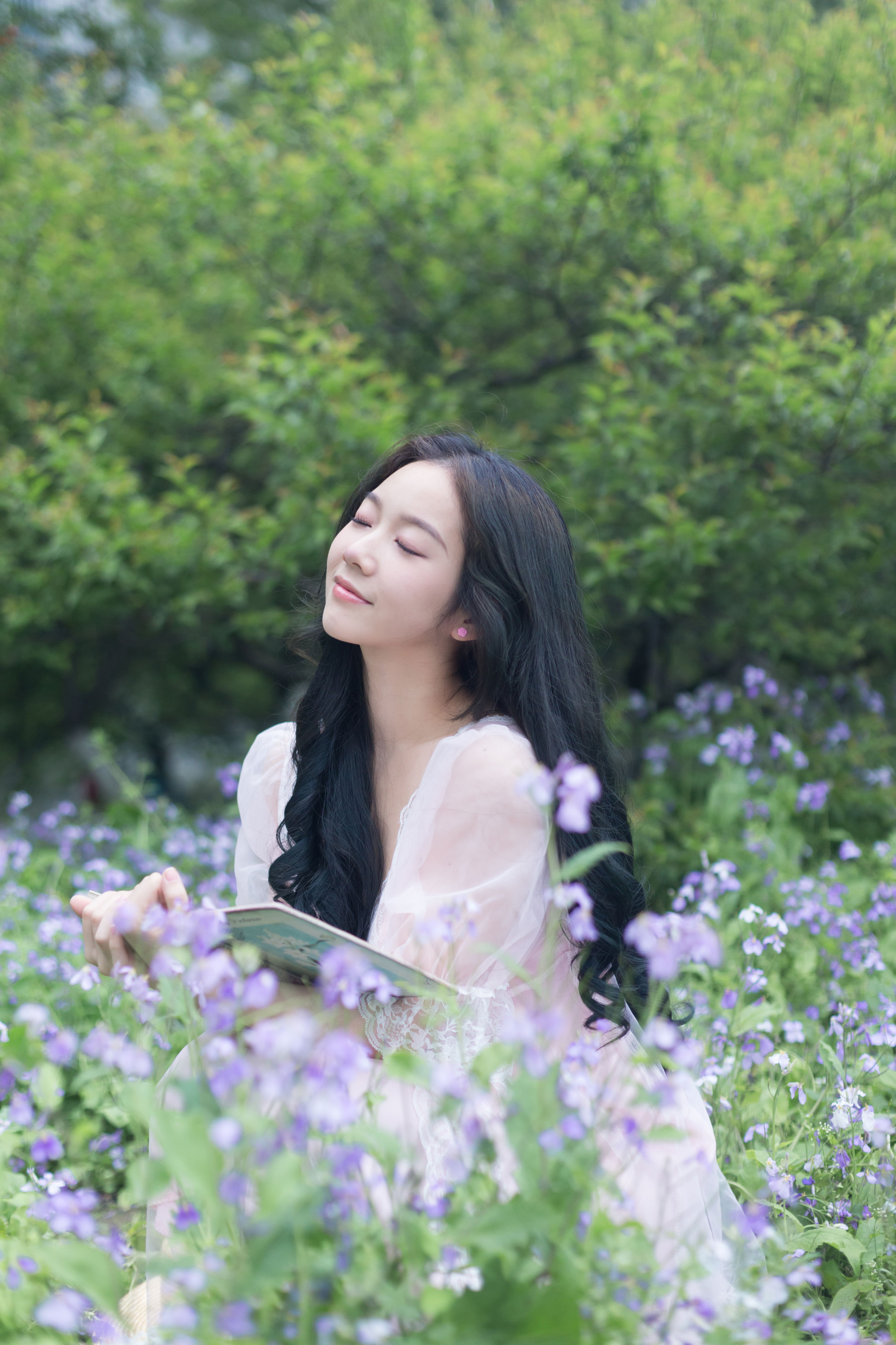 LLL_Lia__戈曼妮Nini《二月兰的春日》美图作品图片1